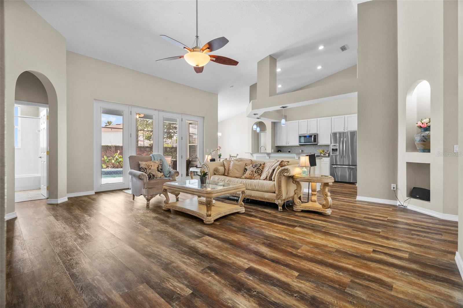 Image 15 of 42 For 14624 Kitlanselt Way