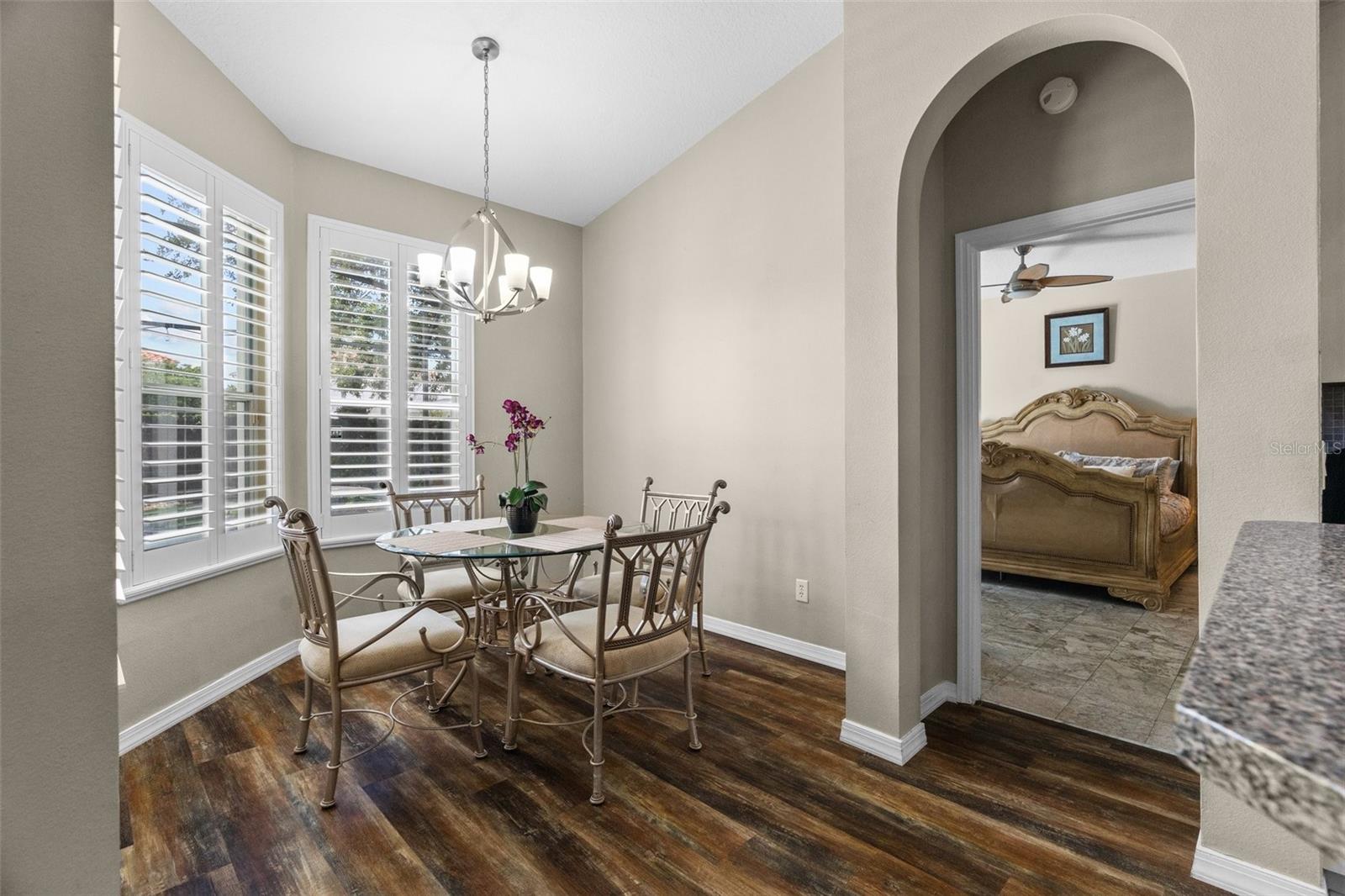 Image 19 of 42 For 14624 Kitlanselt Way