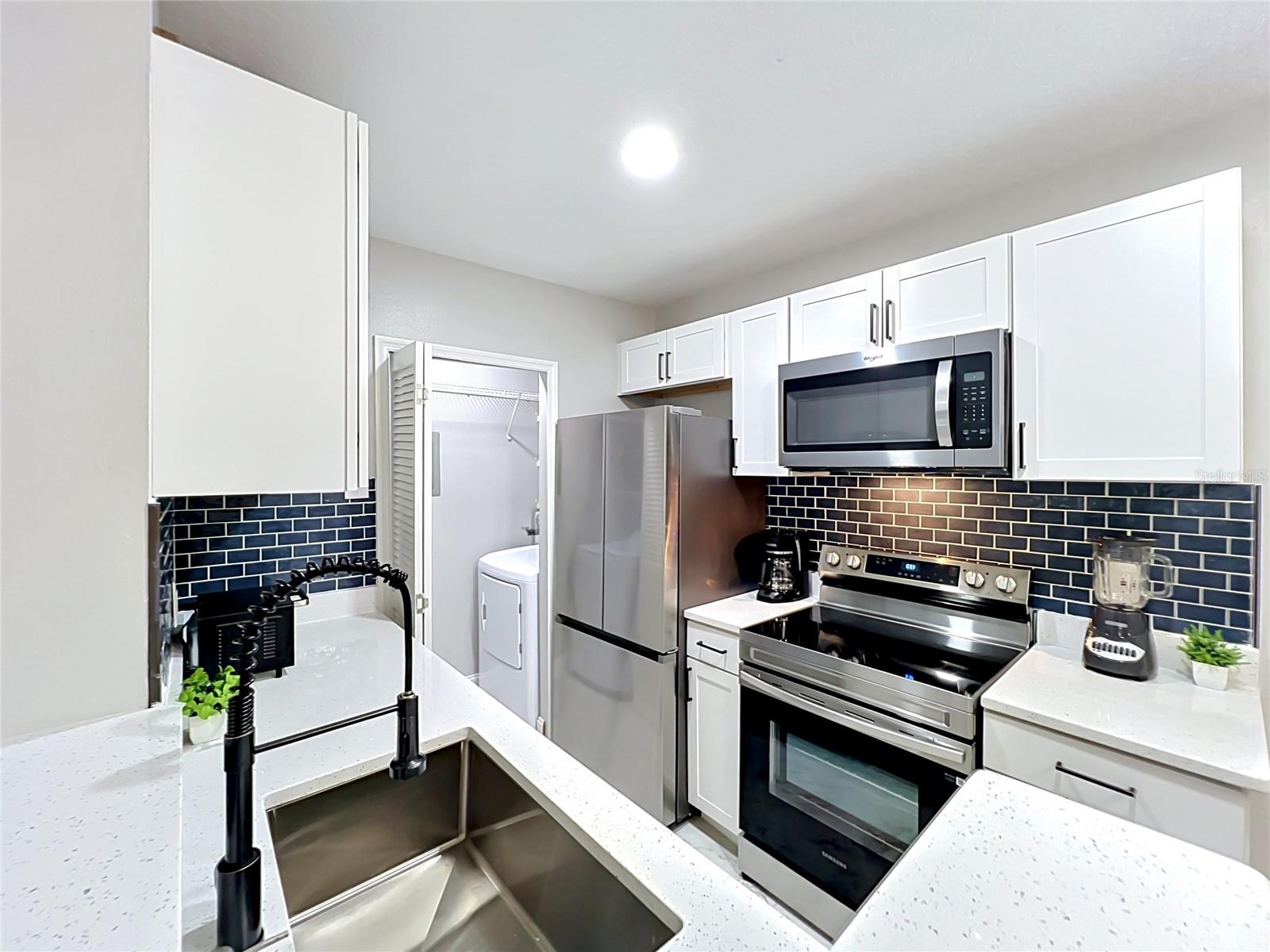 Image 7 of 28 For 4356 Kirkman Road 509