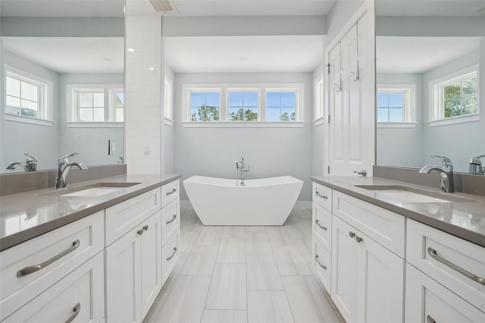 Image 31 of 58 For 7956 Lake Nellie Road
