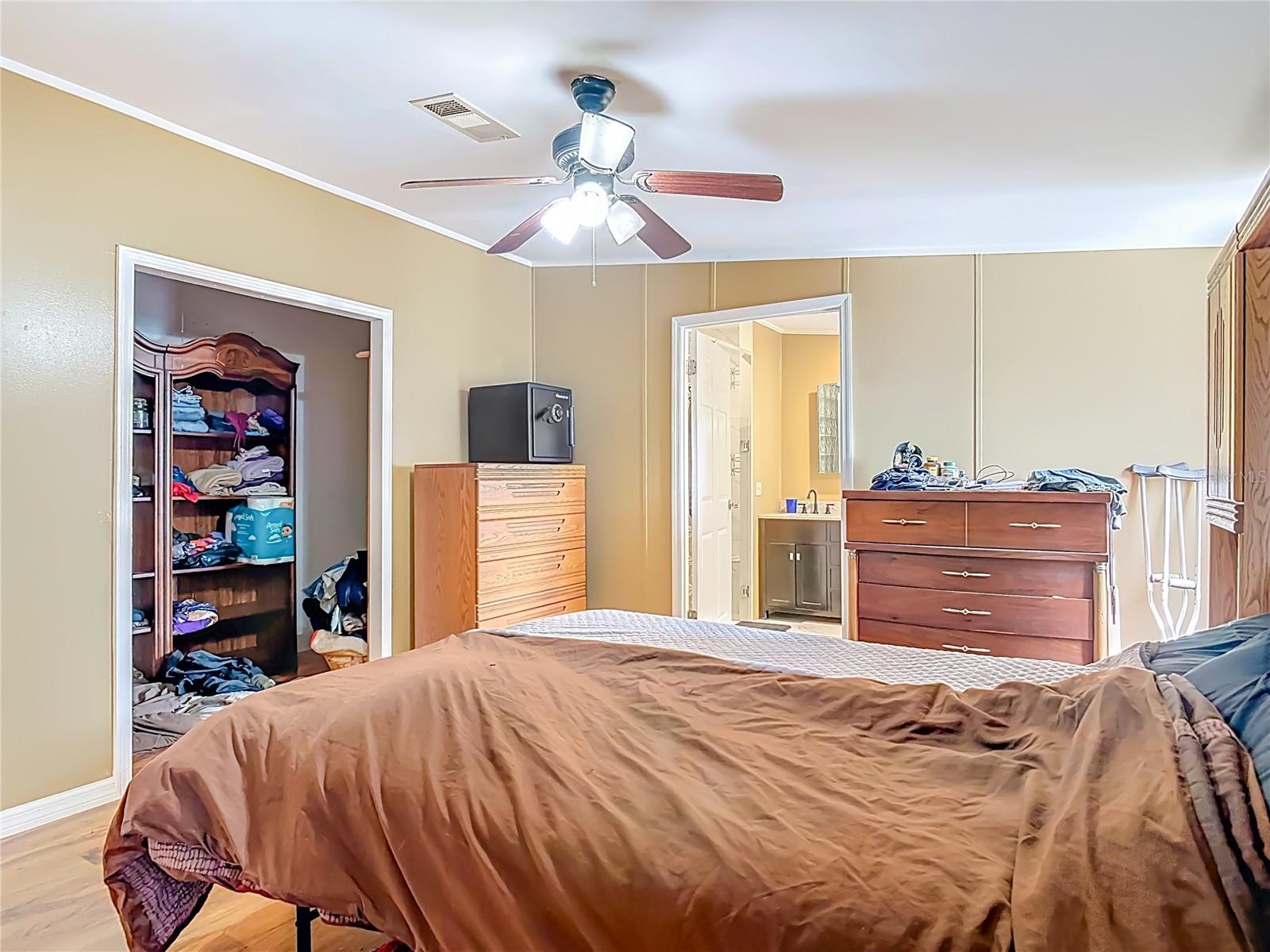 Image 6 of 28 For 45750 Pine Street