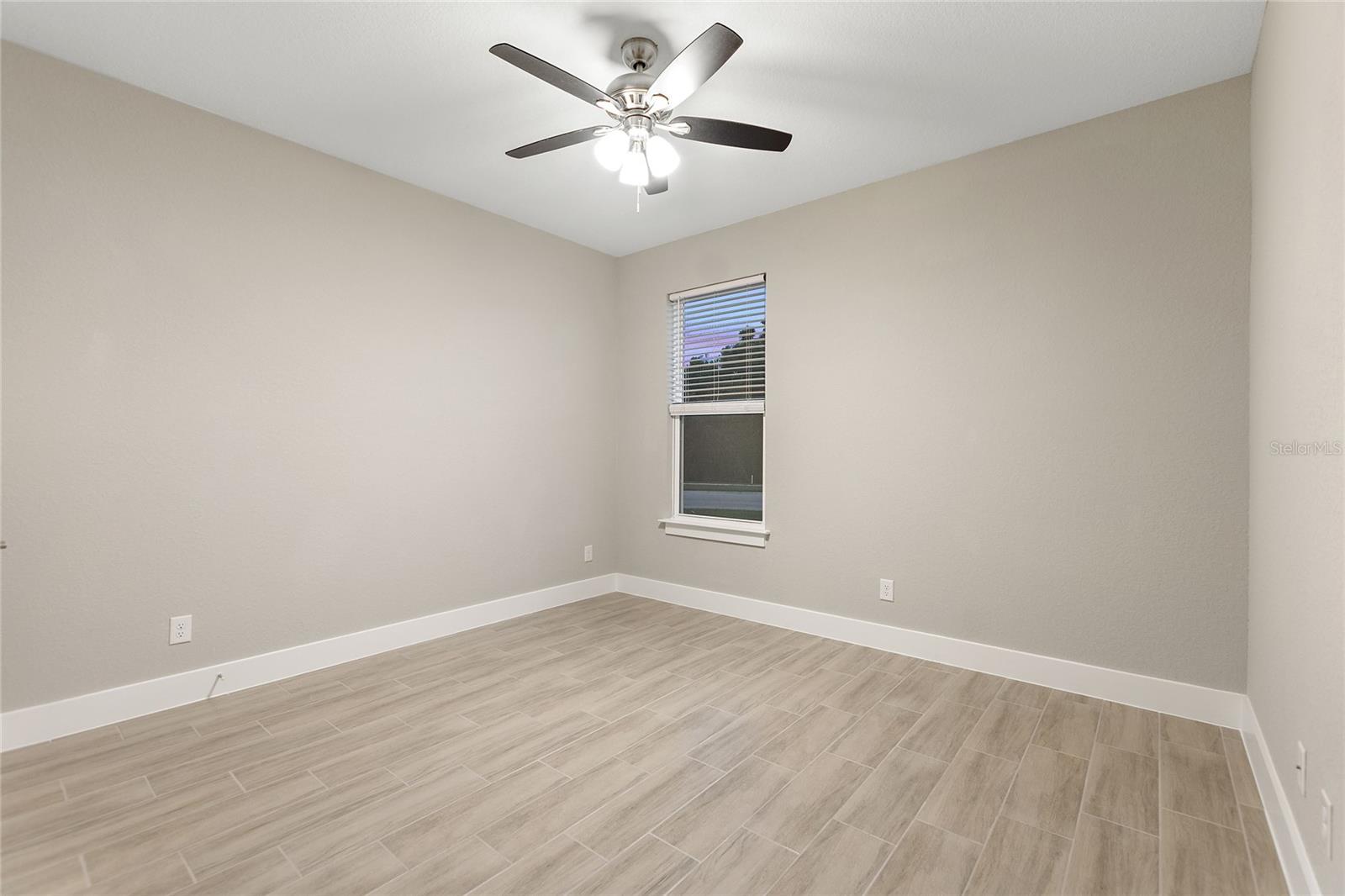 Image 11 of 37 For 330 Royal Palm Way