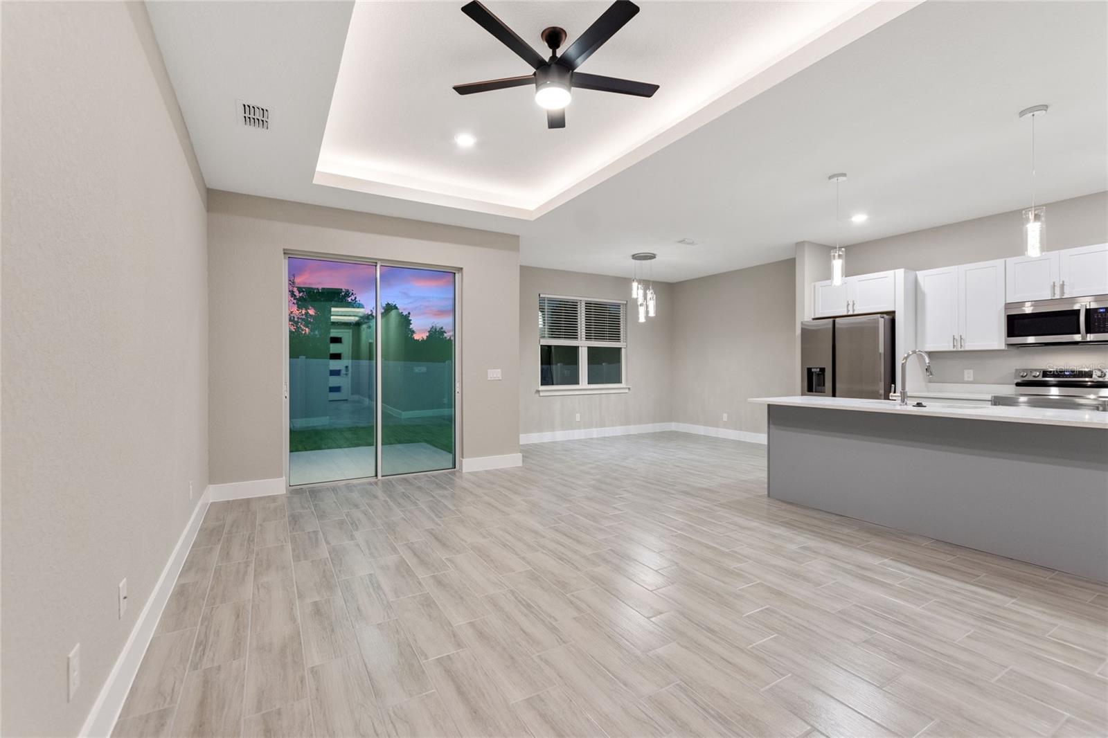Image 13 of 37 For 330 Royal Palm Way