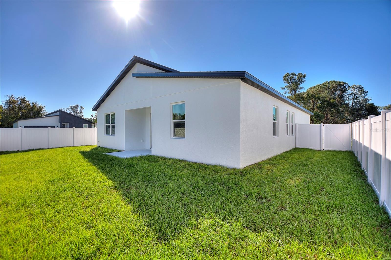 Image 34 of 37 For 330 Royal Palm Way