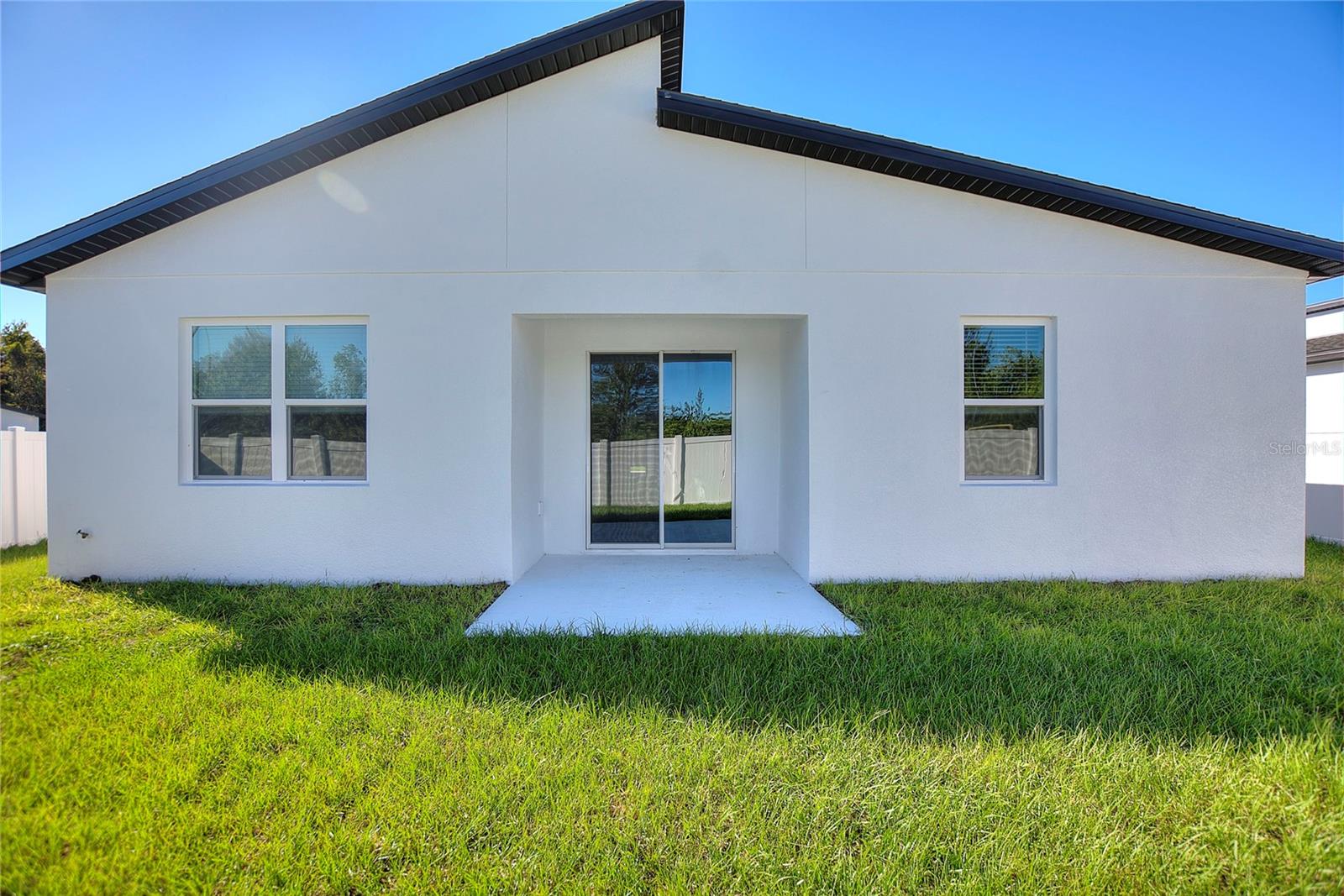Image 36 of 37 For 330 Royal Palm Way