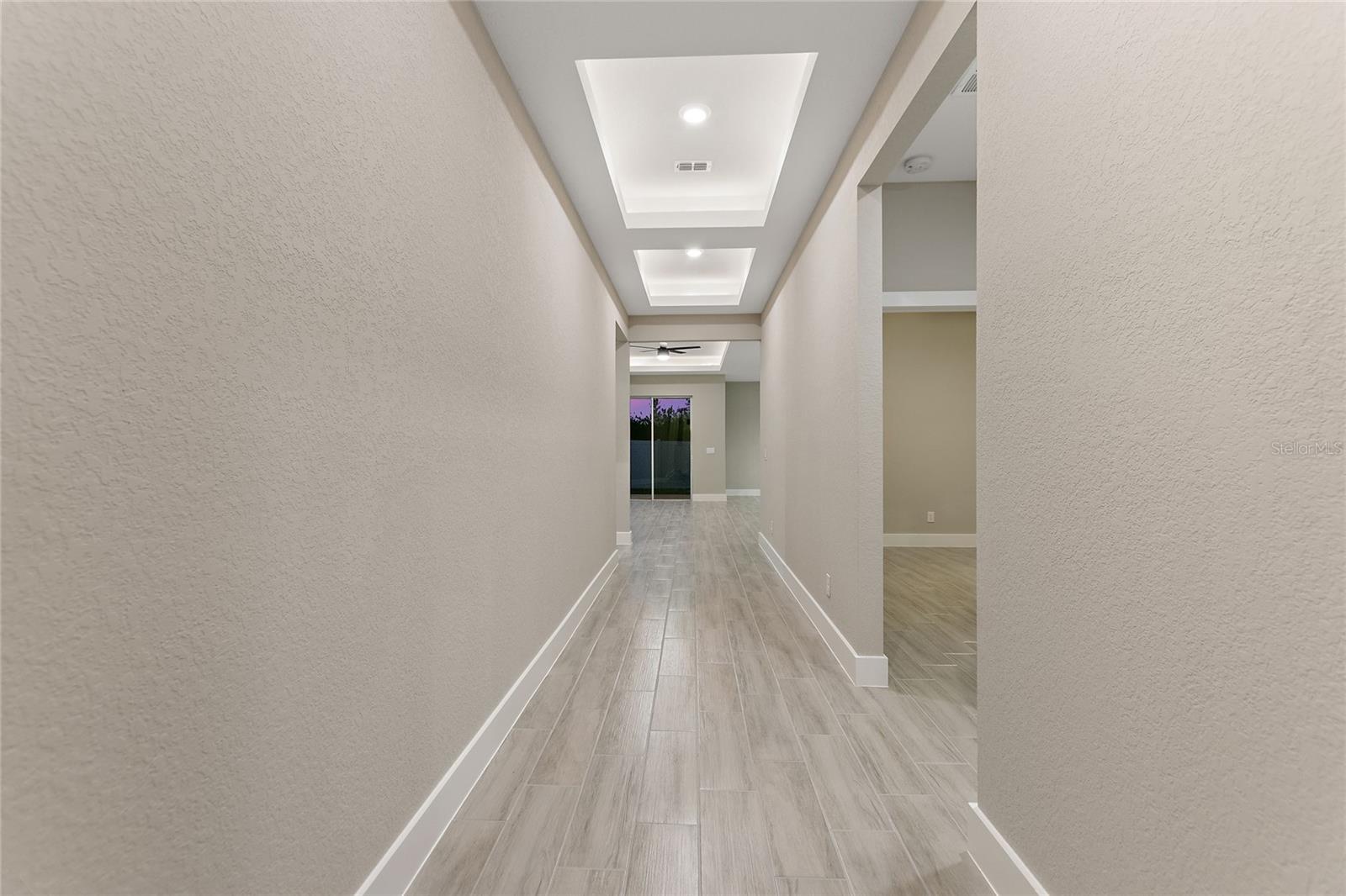 Image 9 of 37 For 330 Royal Palm Way