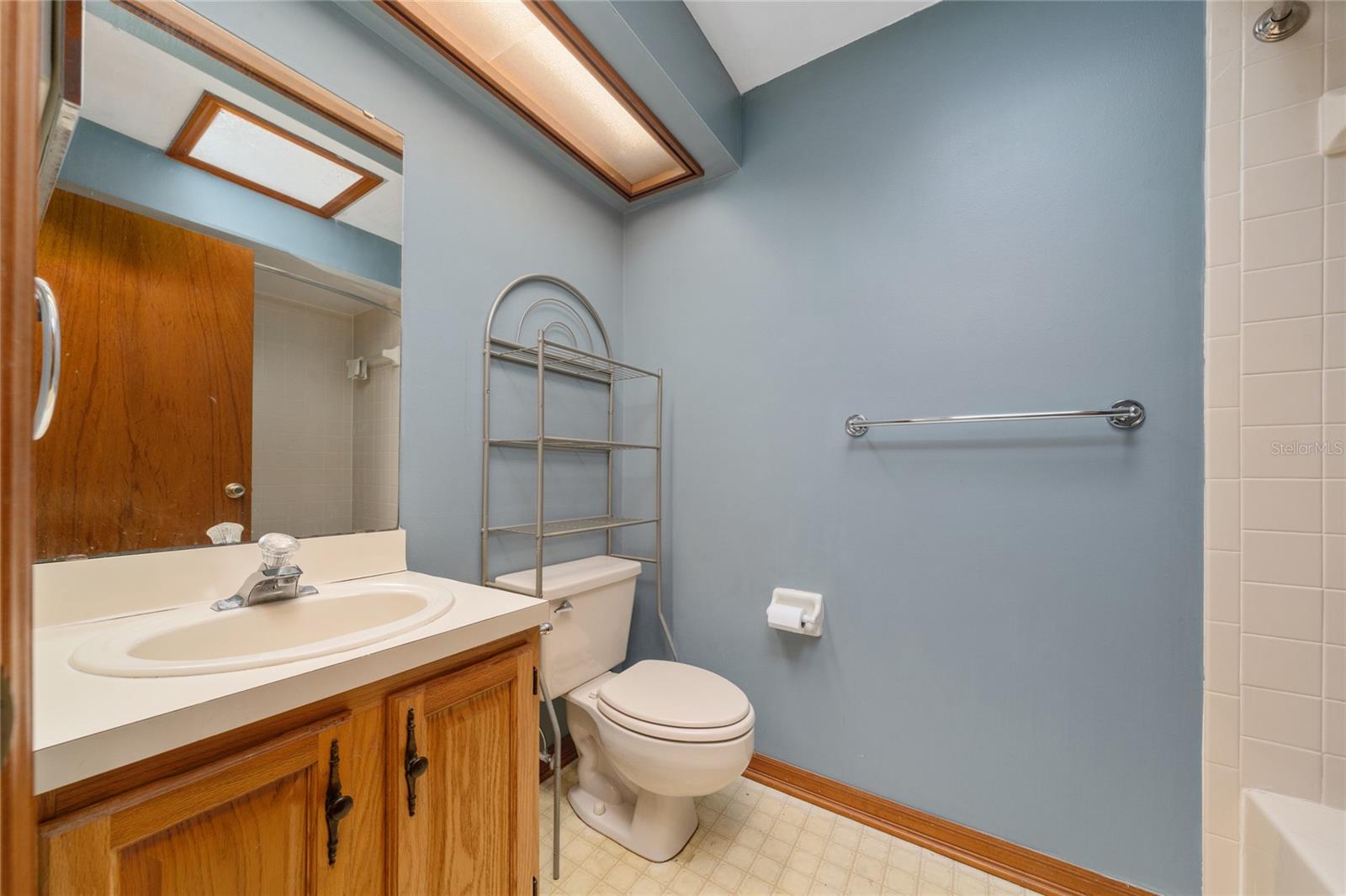 Image 18 of 23 For 8534 Sparrowhawk Court