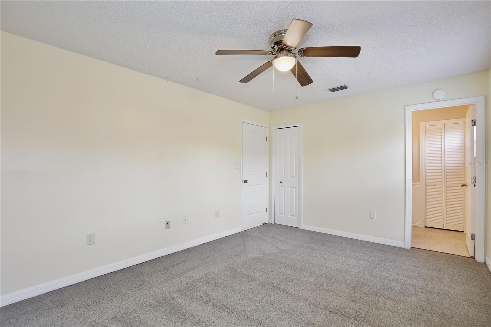 Image 10 of 24 For 613 Yorktown Drive