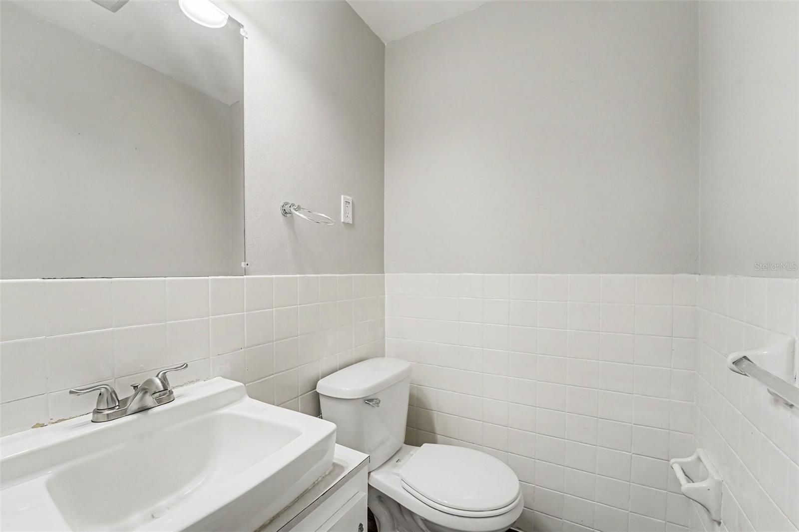 Image 20 of 24 For 10111 Gardenia Lane