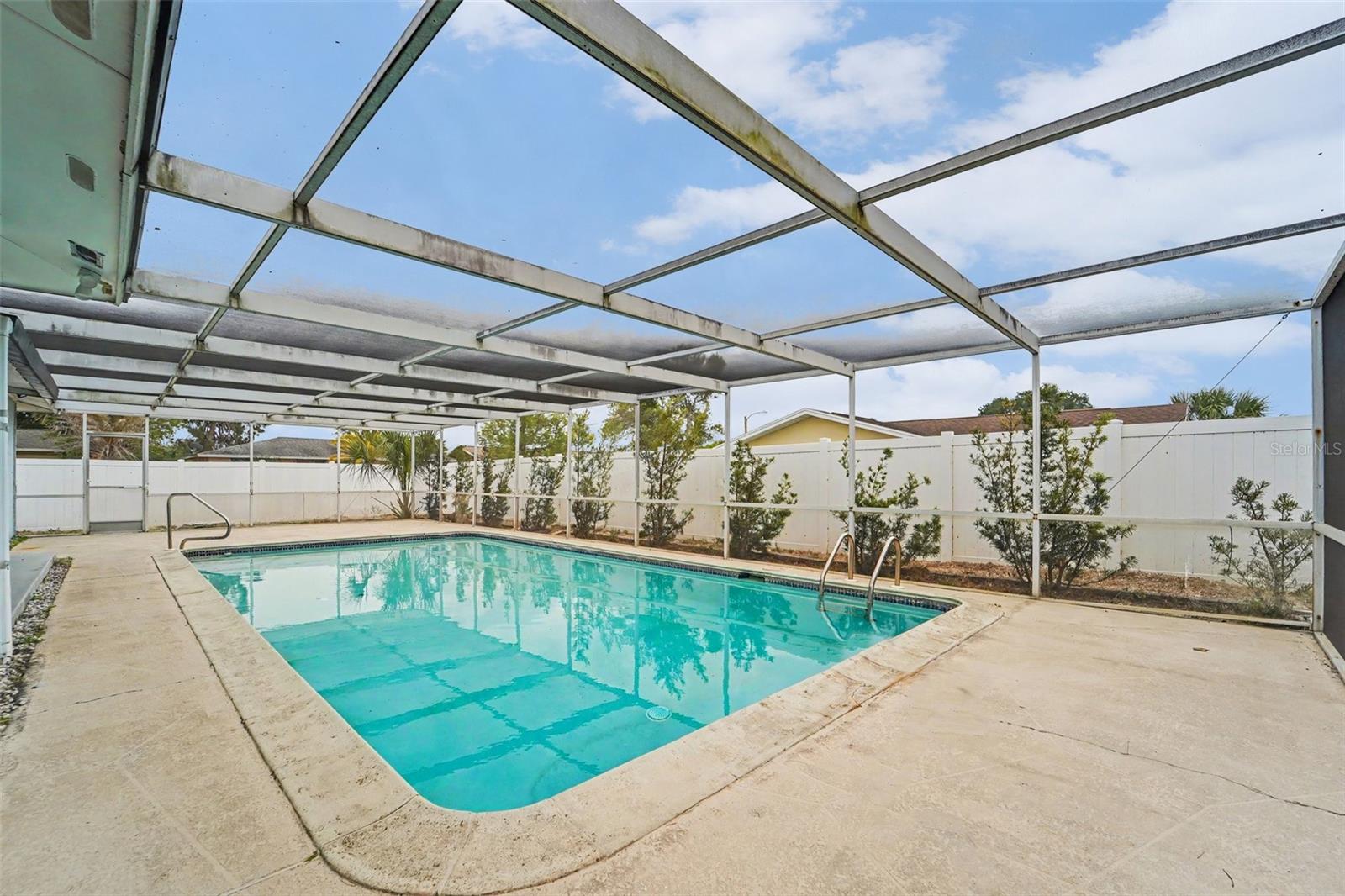 Image 22 of 24 For 10111 Gardenia Lane
