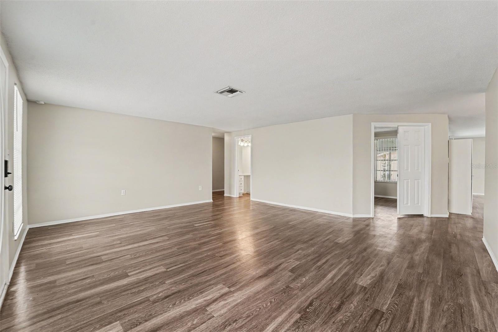 Image 3 of 24 For 10111 Gardenia Lane