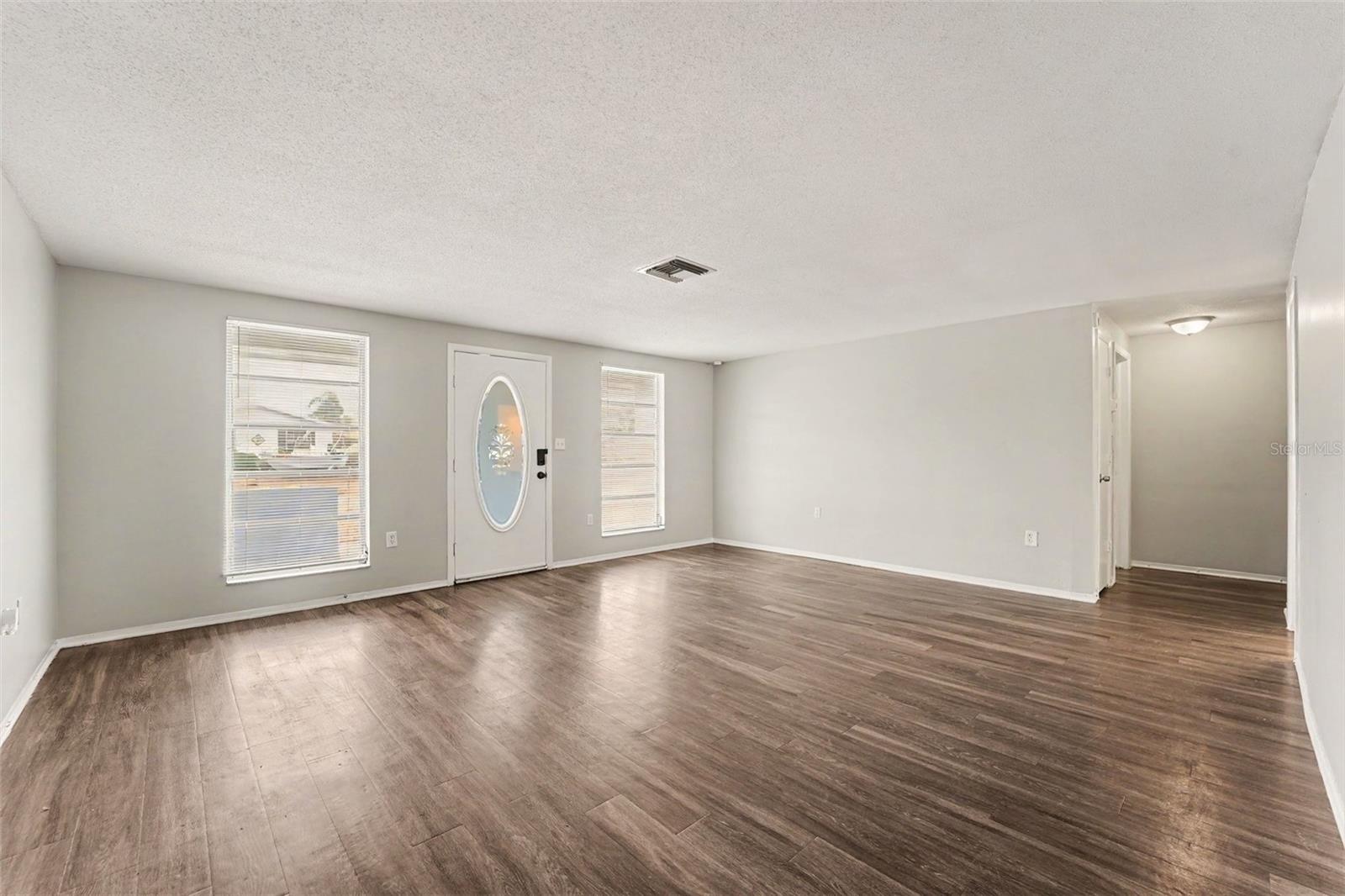 Image 4 of 24 For 10111 Gardenia Lane