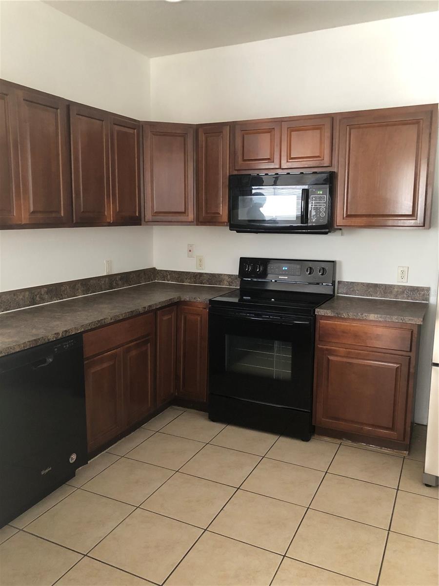 Image 30 of 34 For 6586 Goldenrod Road 91b