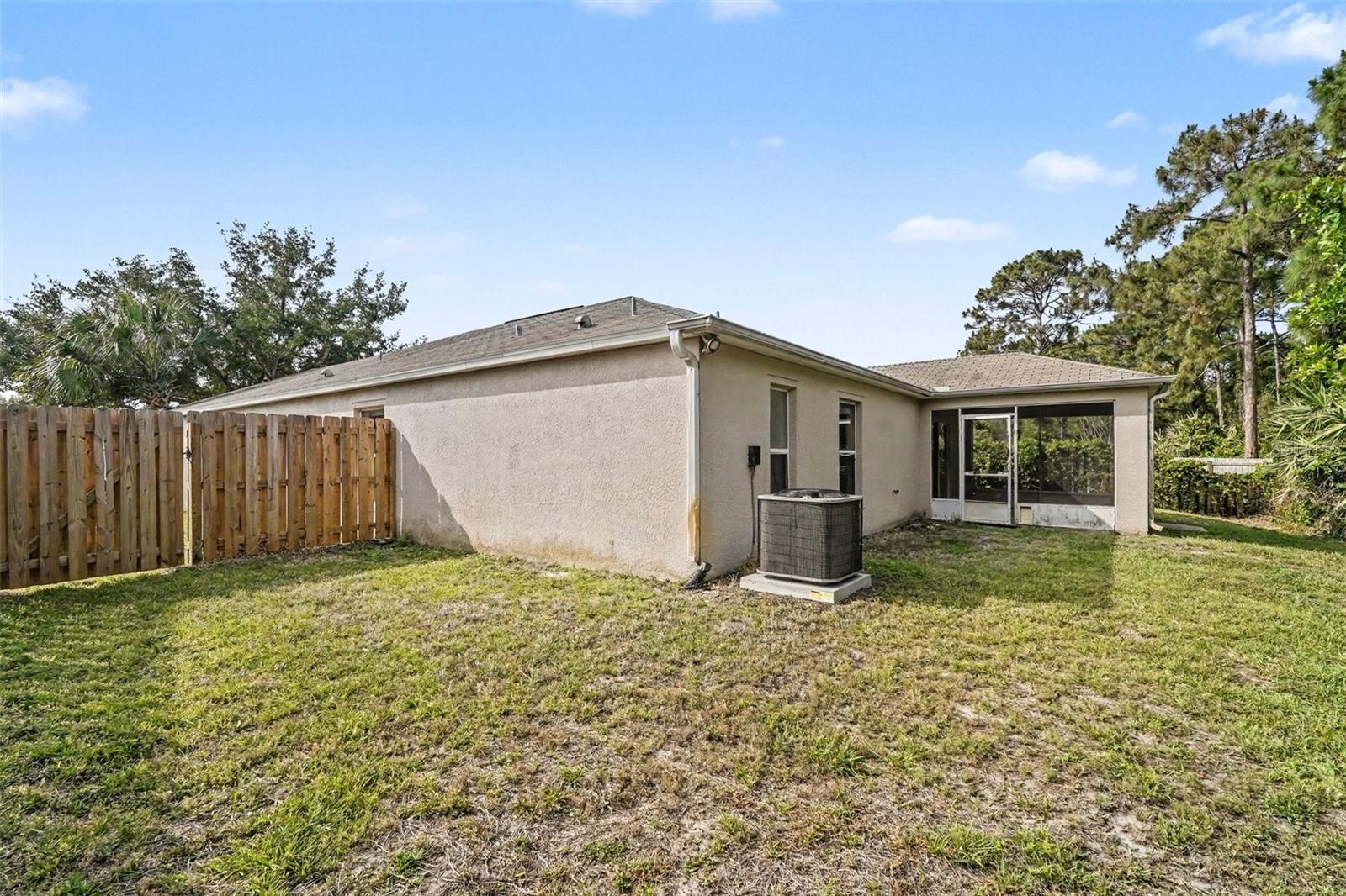 Image 15 of 15 For 560 Benton Drive