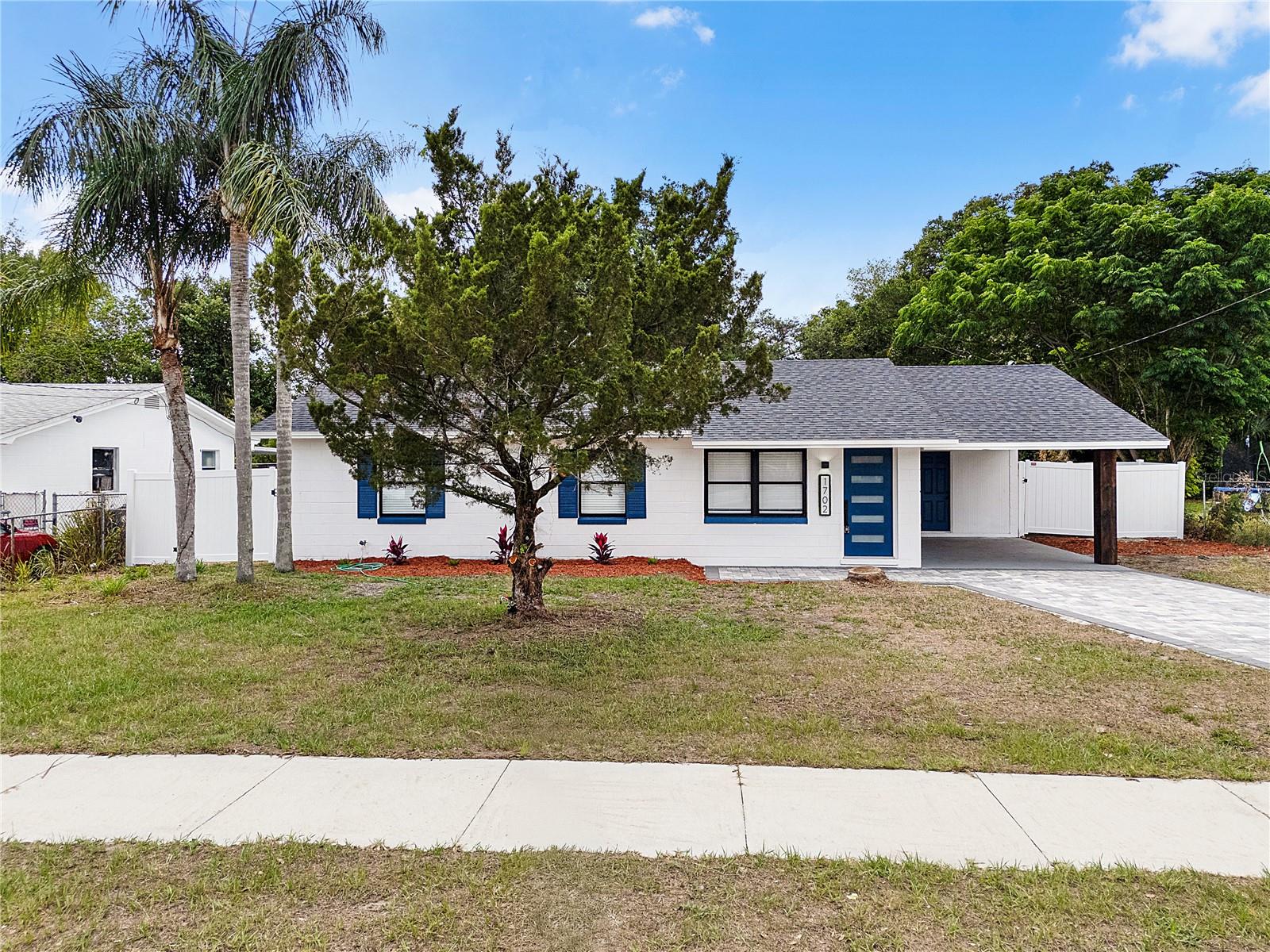 Image 3 of 41 For 1702 Curry Avenue