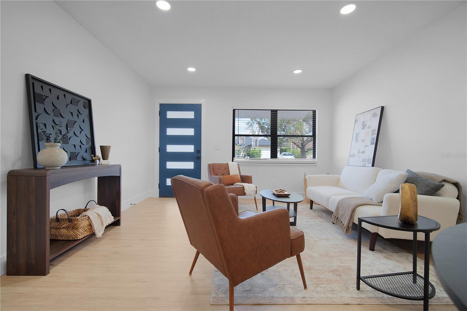 Image 9 of 41 For 1702 Curry Avenue