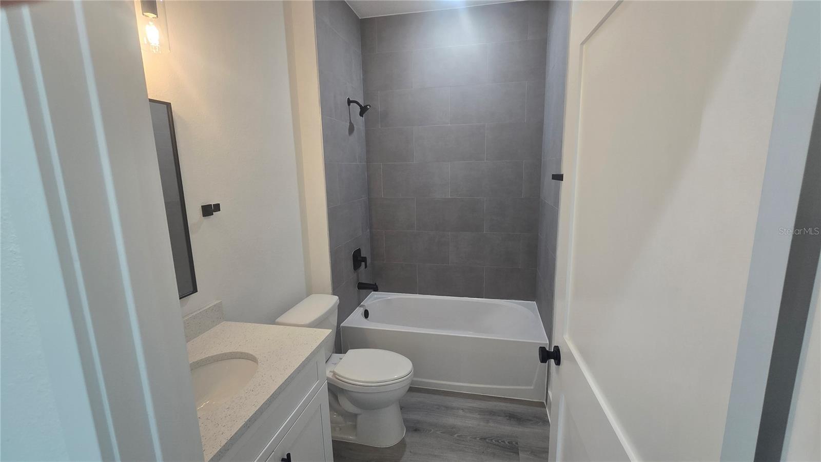 Image 18 of 34 For 8308 Vince Drive