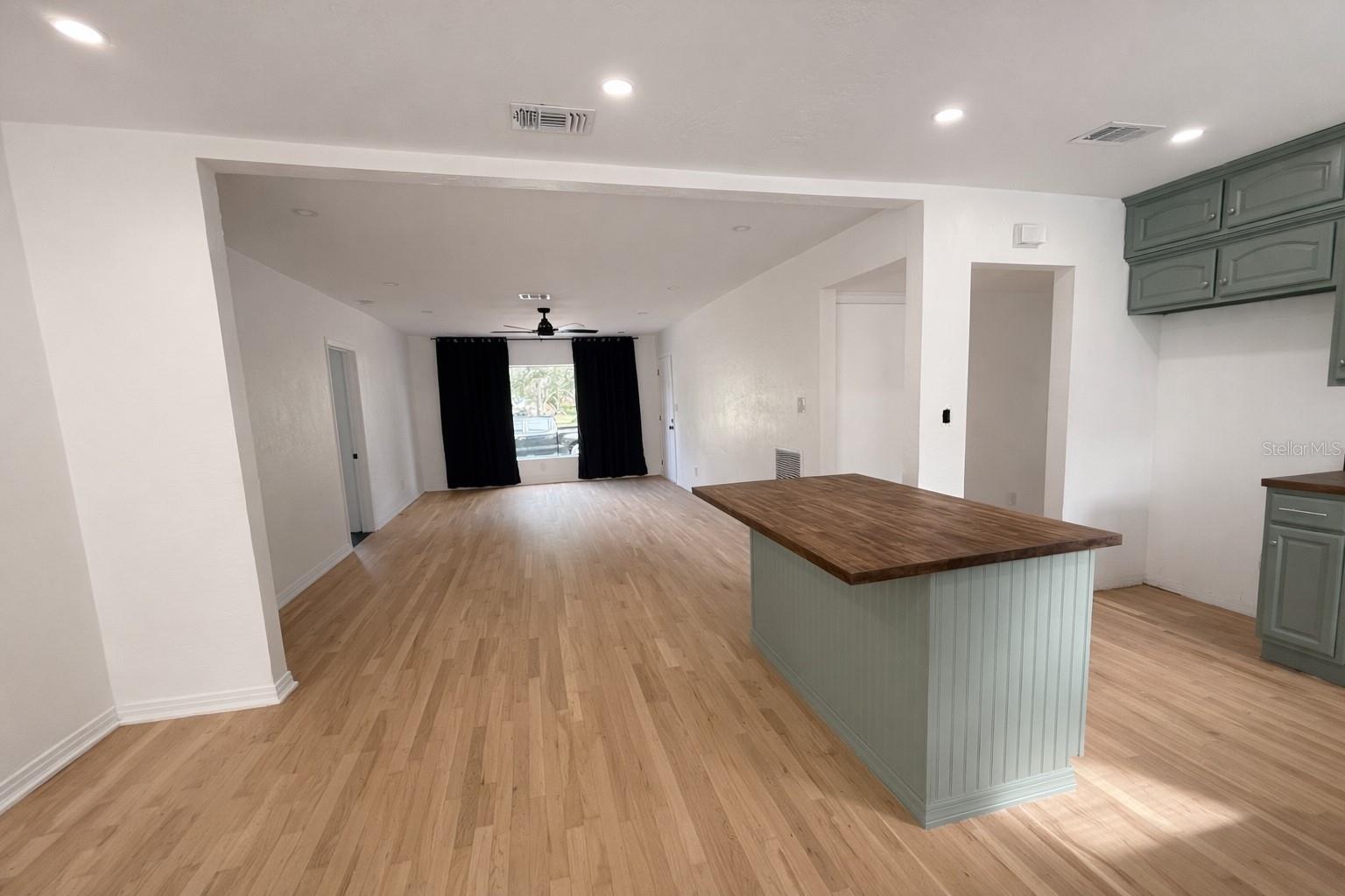 Image 2 of 19 For 630 Tam O Shanter Drive