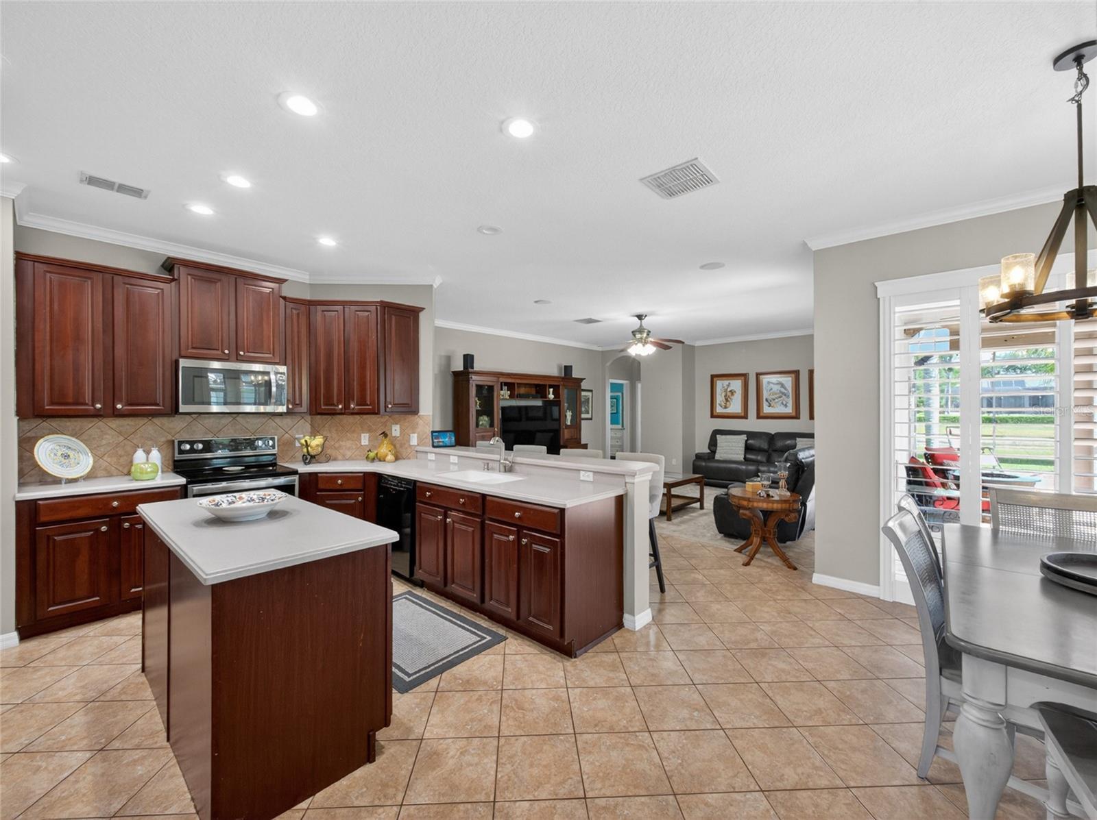 Image 21 of 49 For 10354 Oakview Pointe Terrace