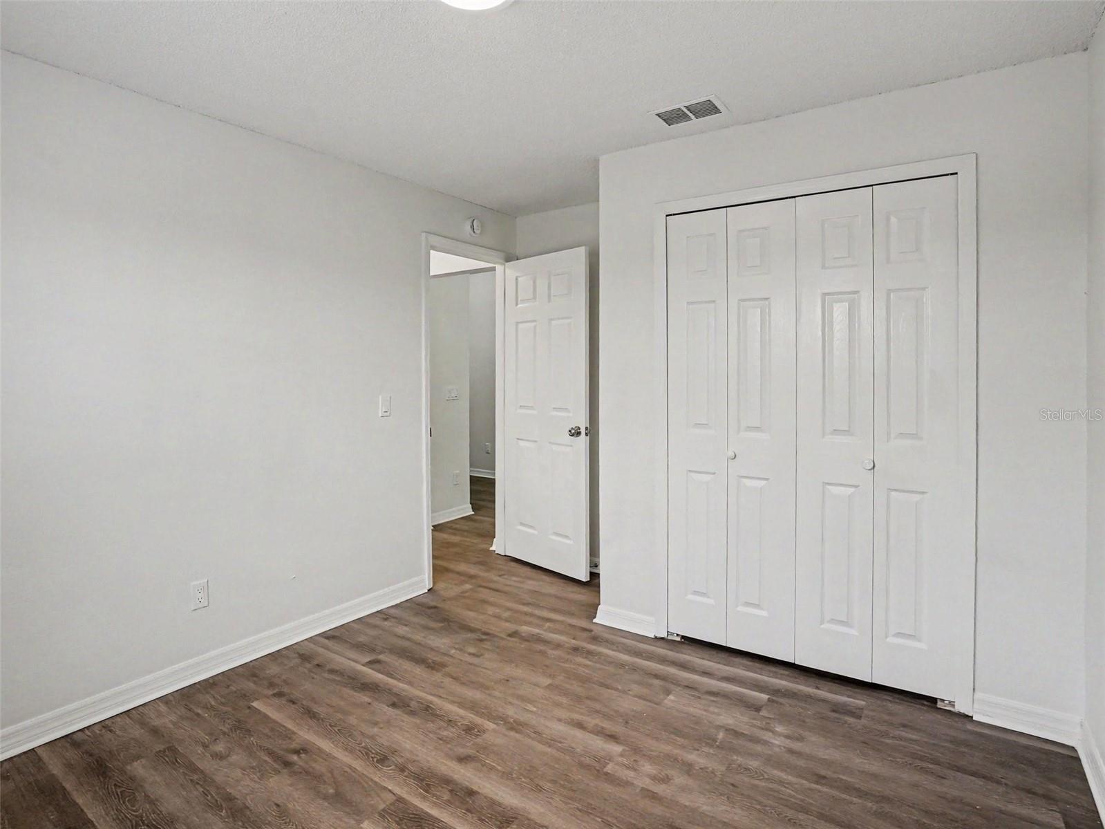 Image 10 of 17 For 207 Lake Mccoy Drive