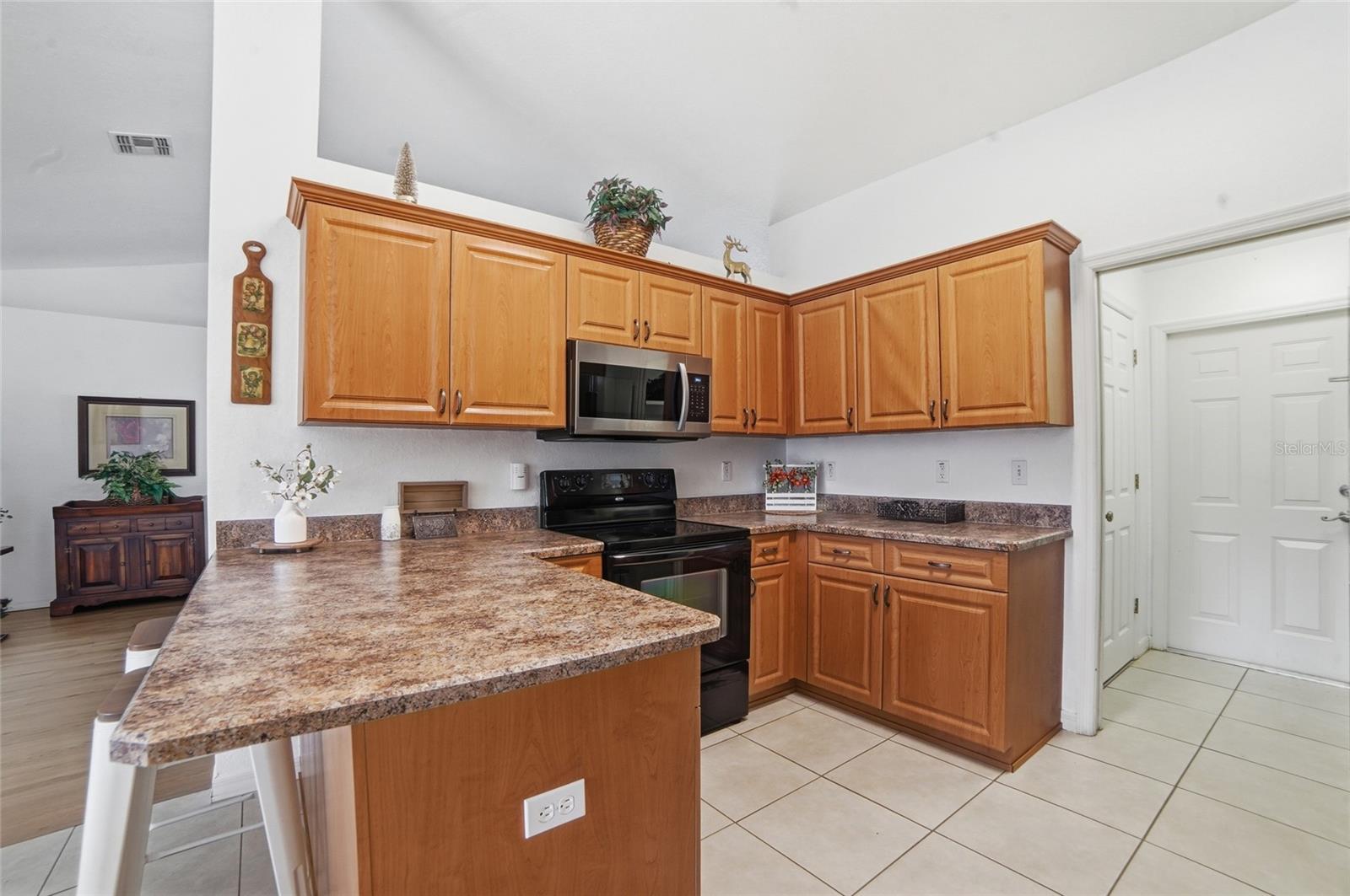 Image 13 of 48 For 2047 35th Street