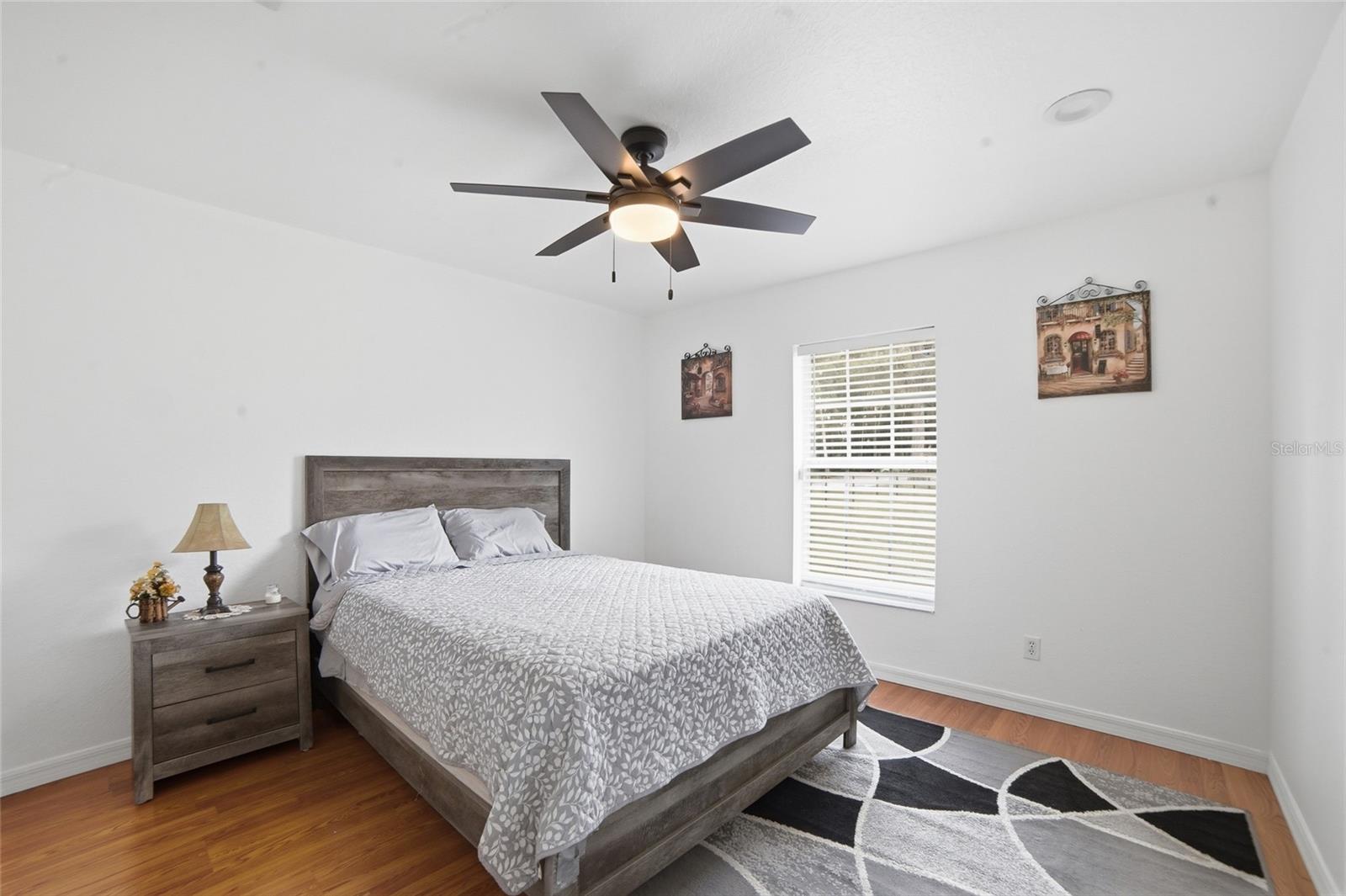Image 16 of 48 For 2047 35th Street