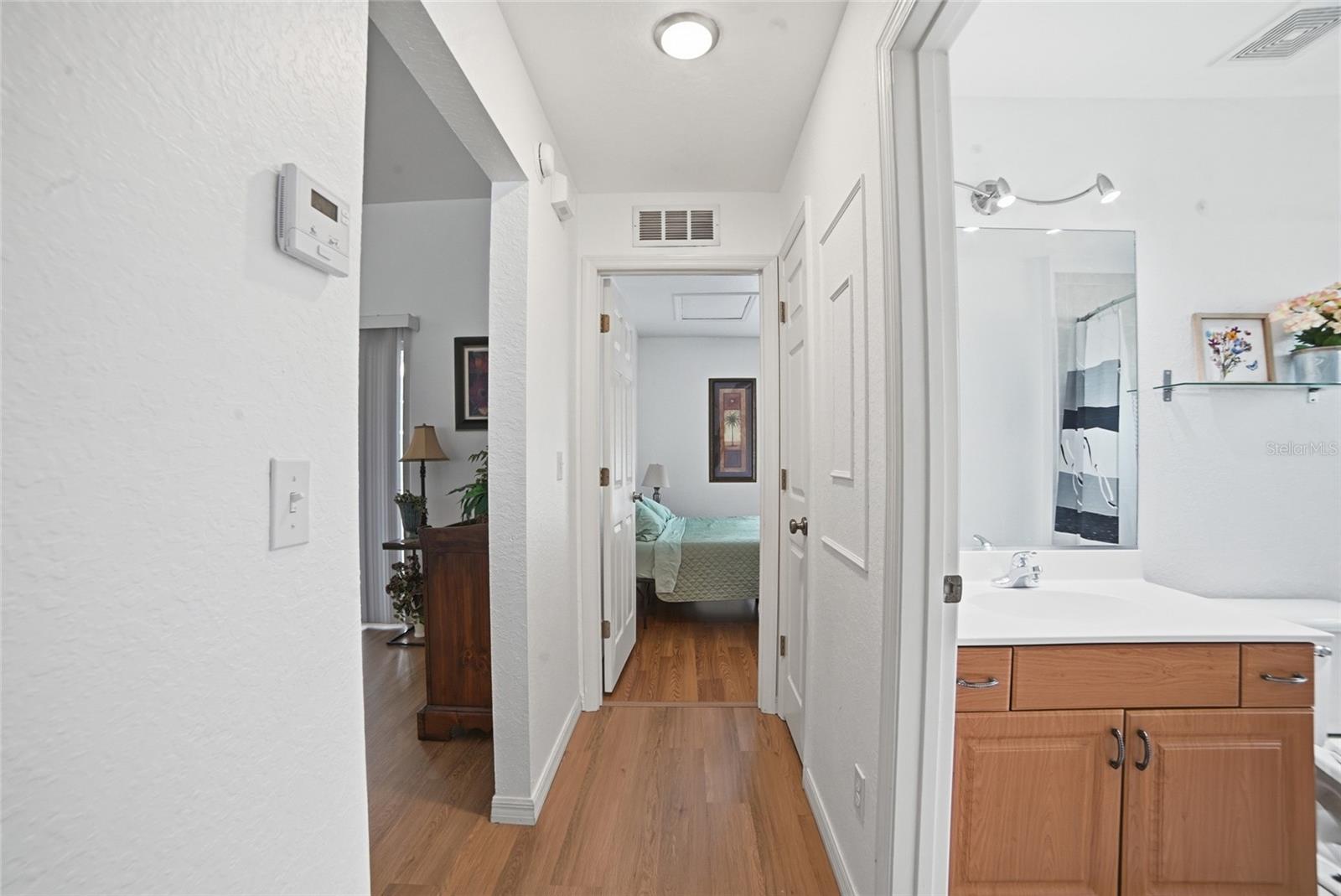 Image 18 of 48 For 2047 35th Street