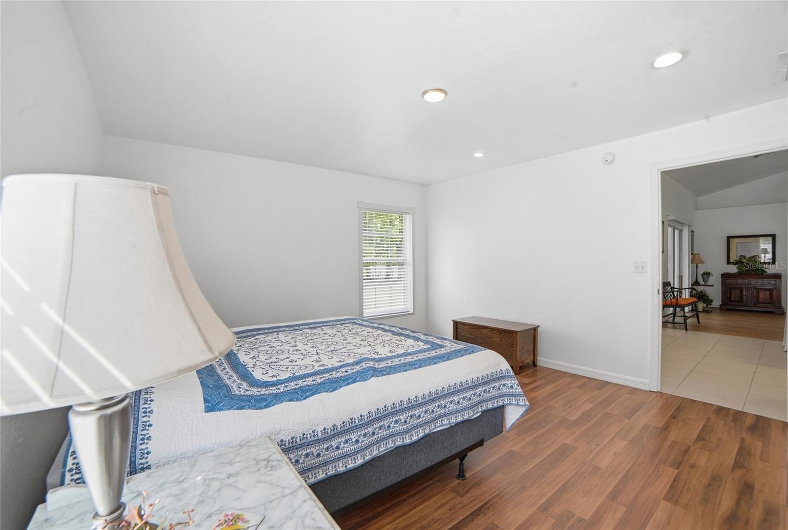Image 24 of 48 For 2047 35th Street