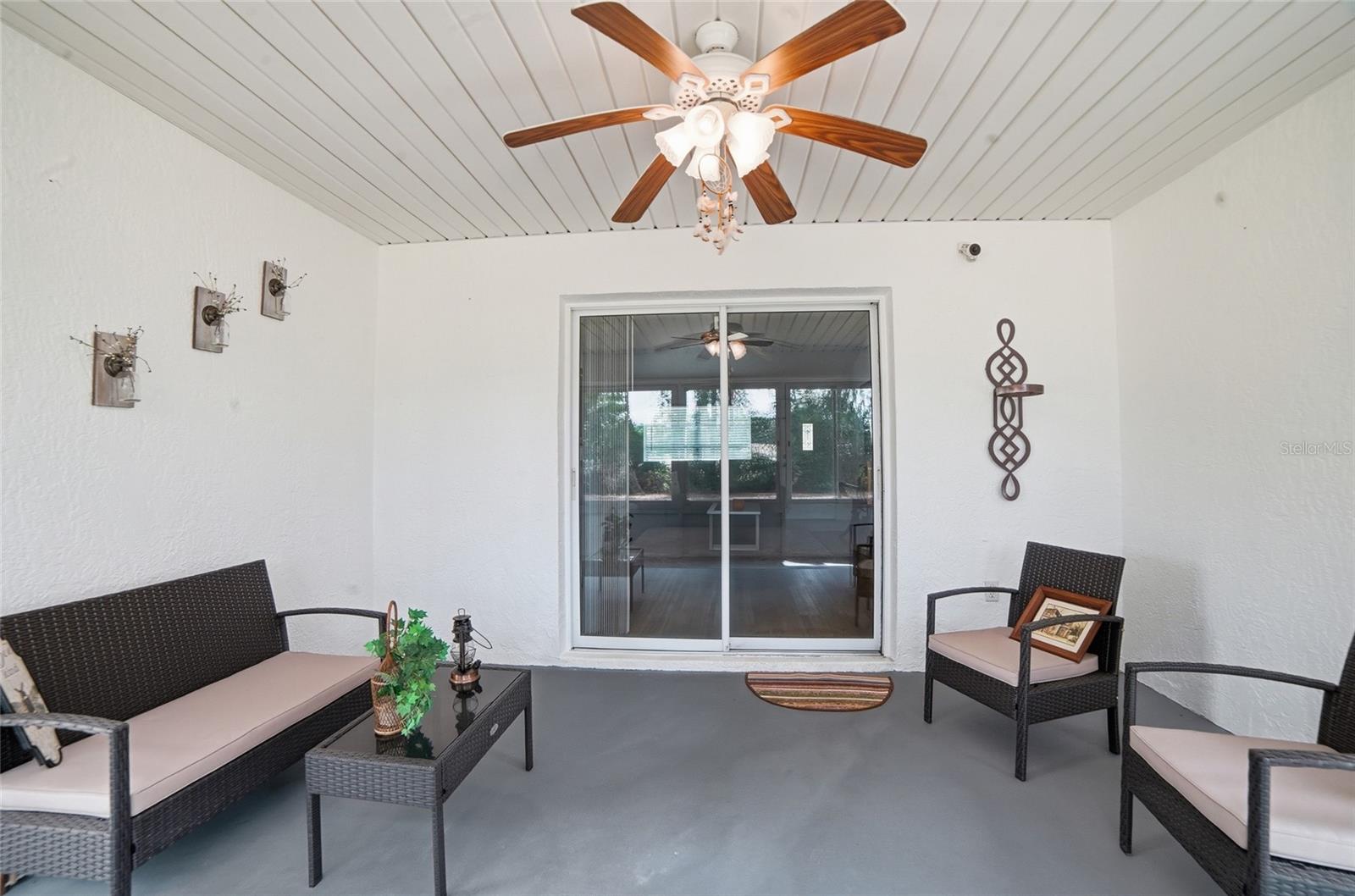 Image 29 of 48 For 2047 35th Street