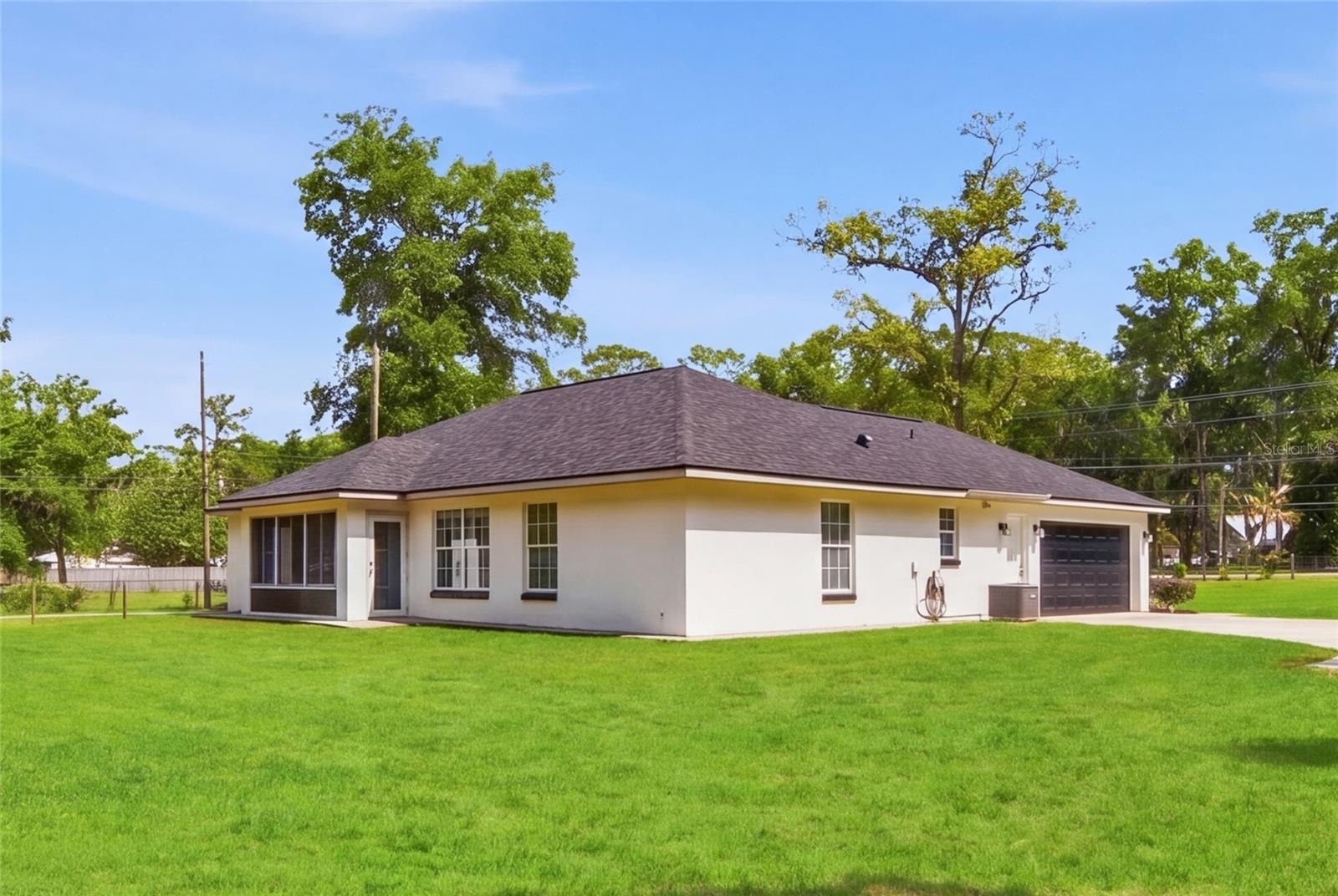 Image 42 of 48 For 2047 35th Street