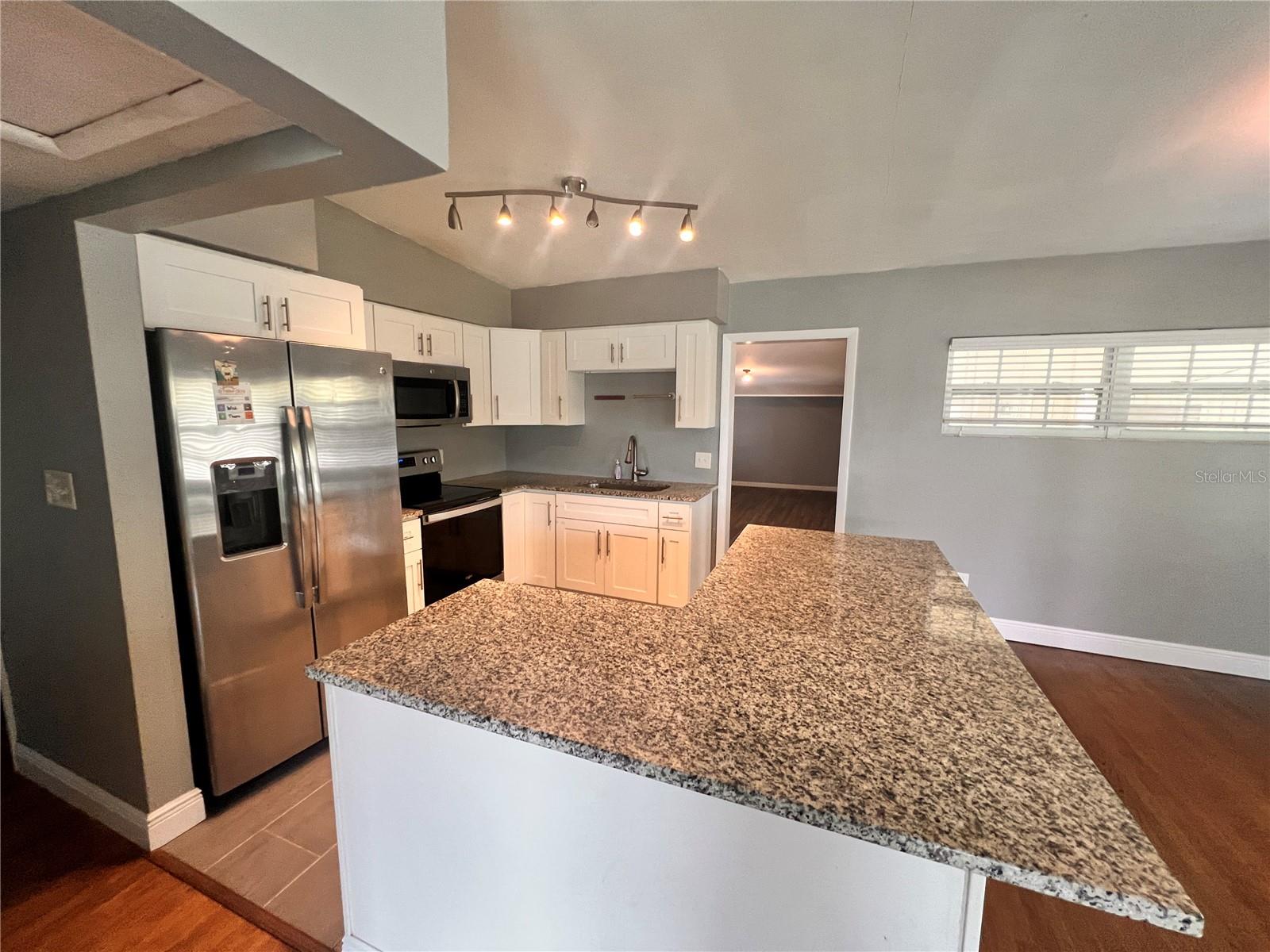 Image 12 of 16 For 722 Baltimore Drive