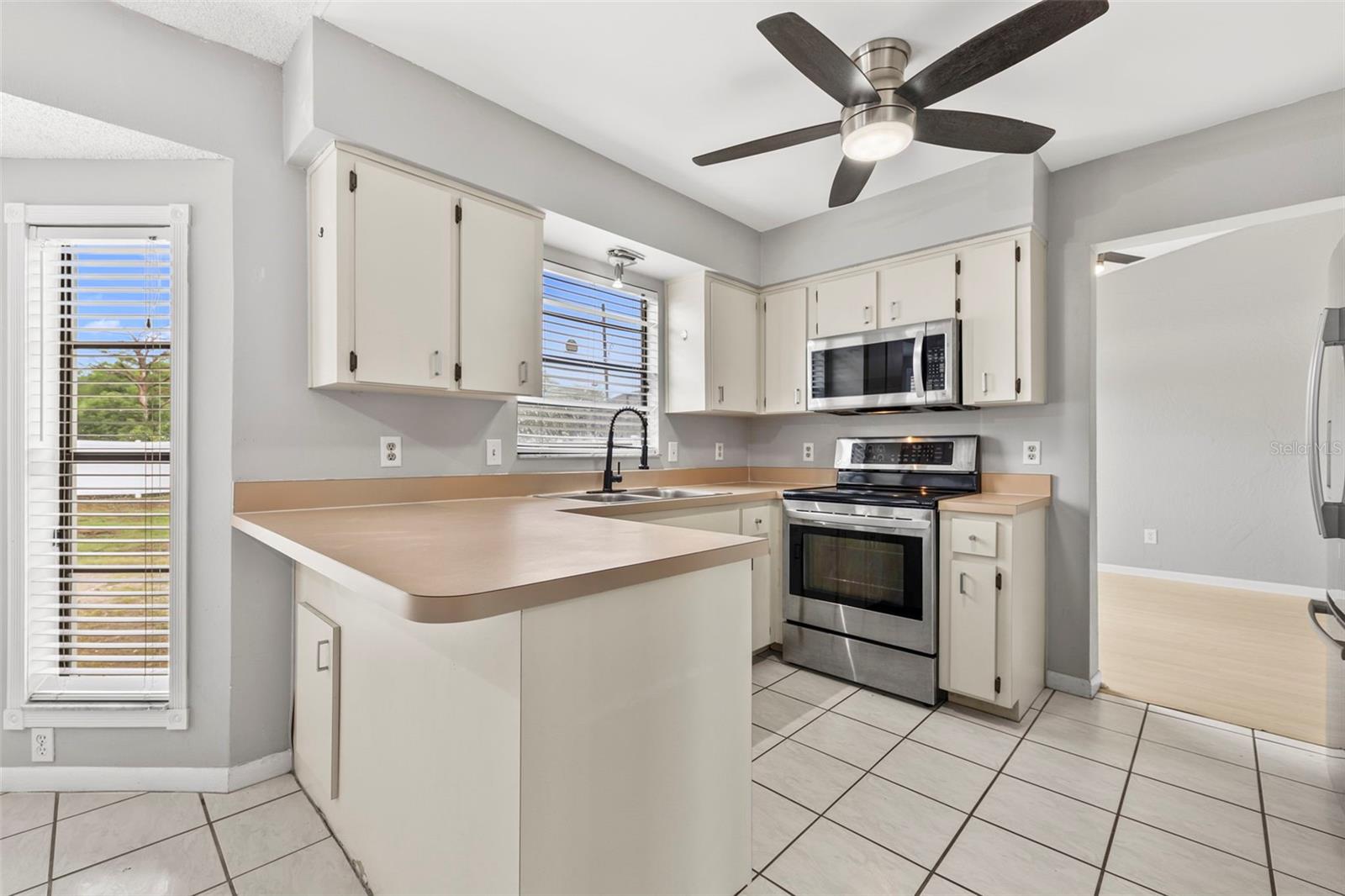 Image 11 of 38 For 1668 Spicewood Lane