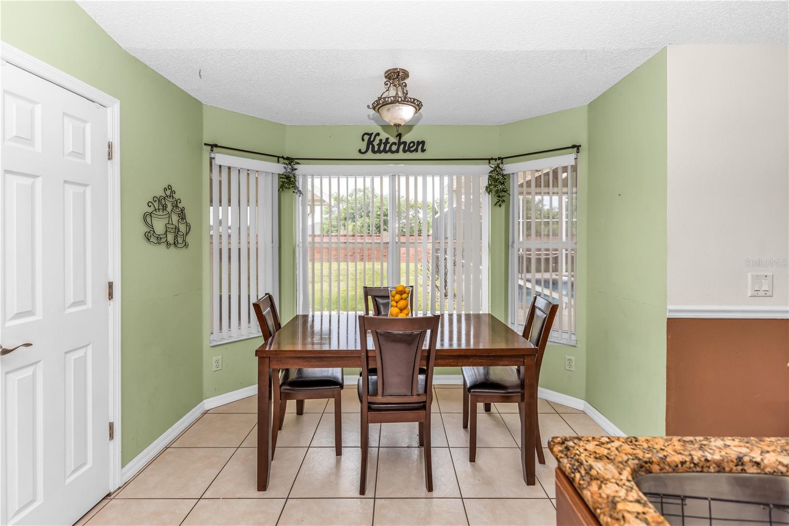 Image 13 of 37 For 2800 Woodsmere Court