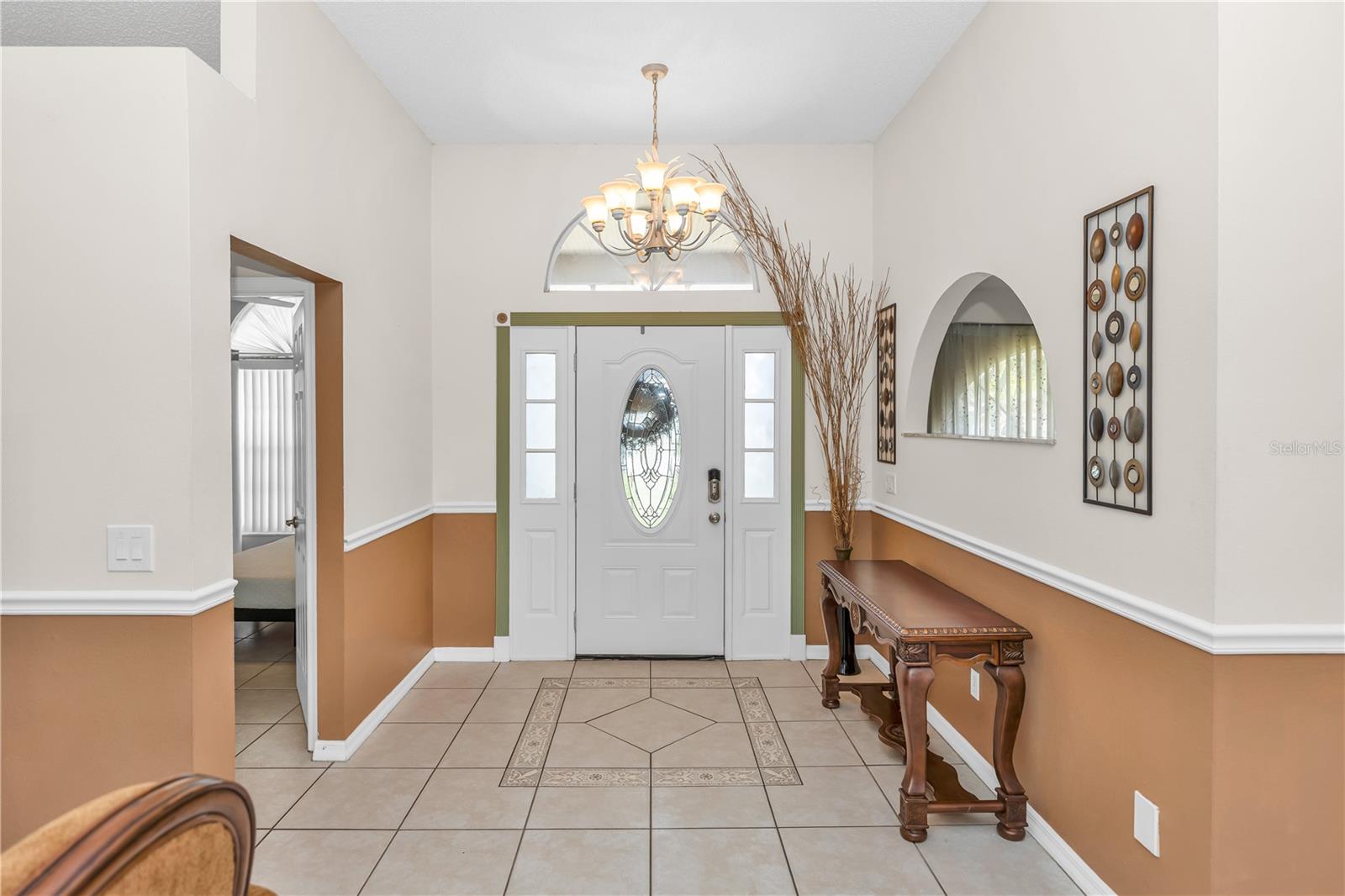 Image 8 of 37 For 2800 Woodsmere Court