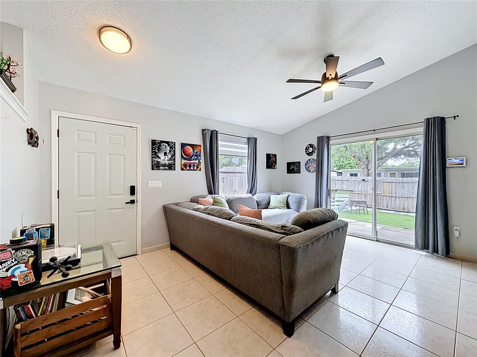 Image 10 of 41 For 2029 Tropic Bay Court