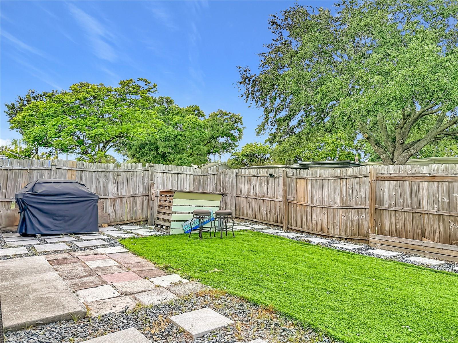 Image 4 of 41 For 2029 Tropic Bay Court
