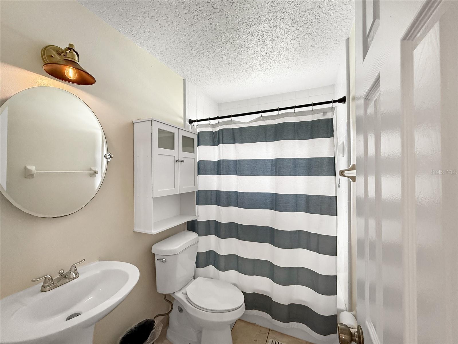 Image 17 of 23 For 1308 Cinda Court