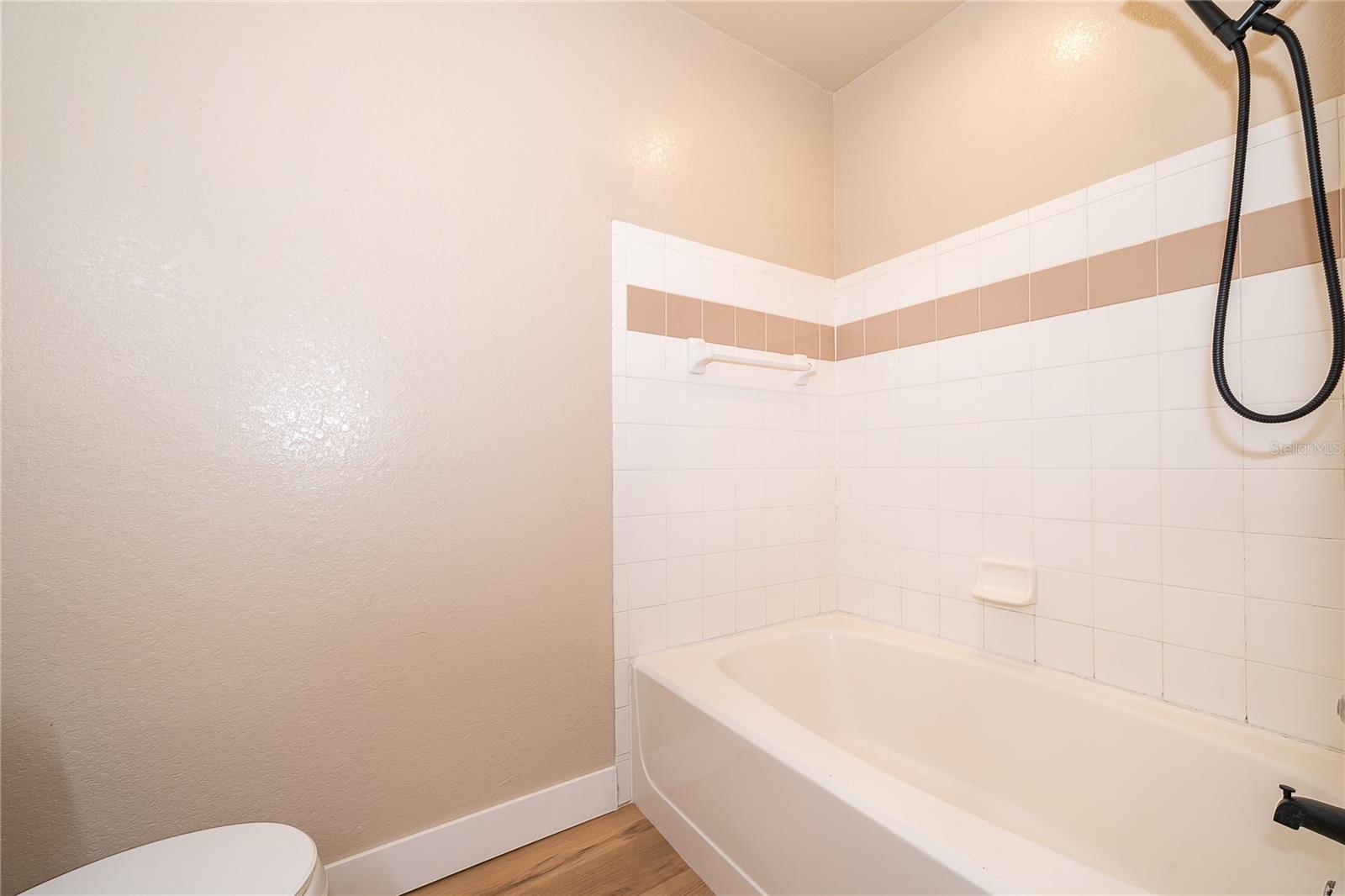 Image 17 of 30 For 5513 P G A Boulevard 4827