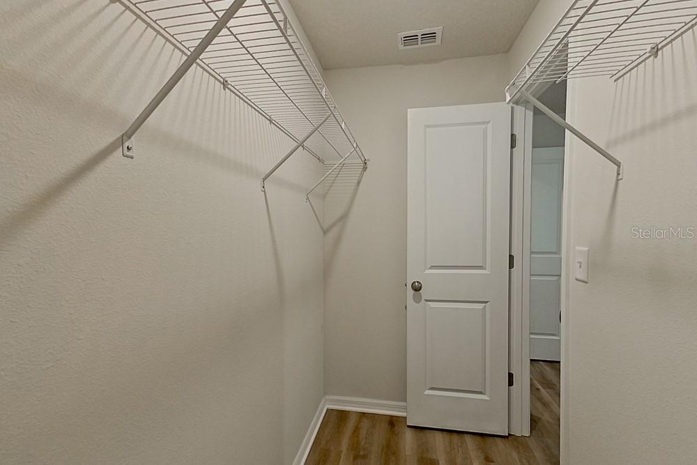 Image 14 of 17 For 10872 Frantz Avenue