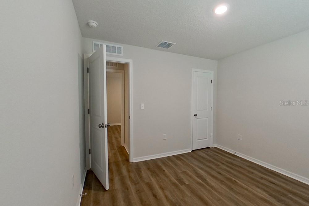 Image 8 of 17 For 10872 Frantz Avenue
