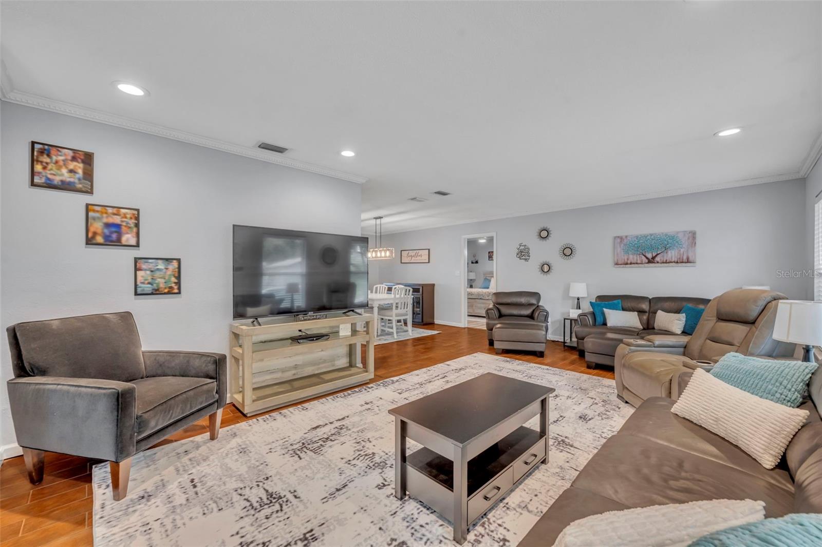 Image 4 of 42 For 739 Roughbeard Road