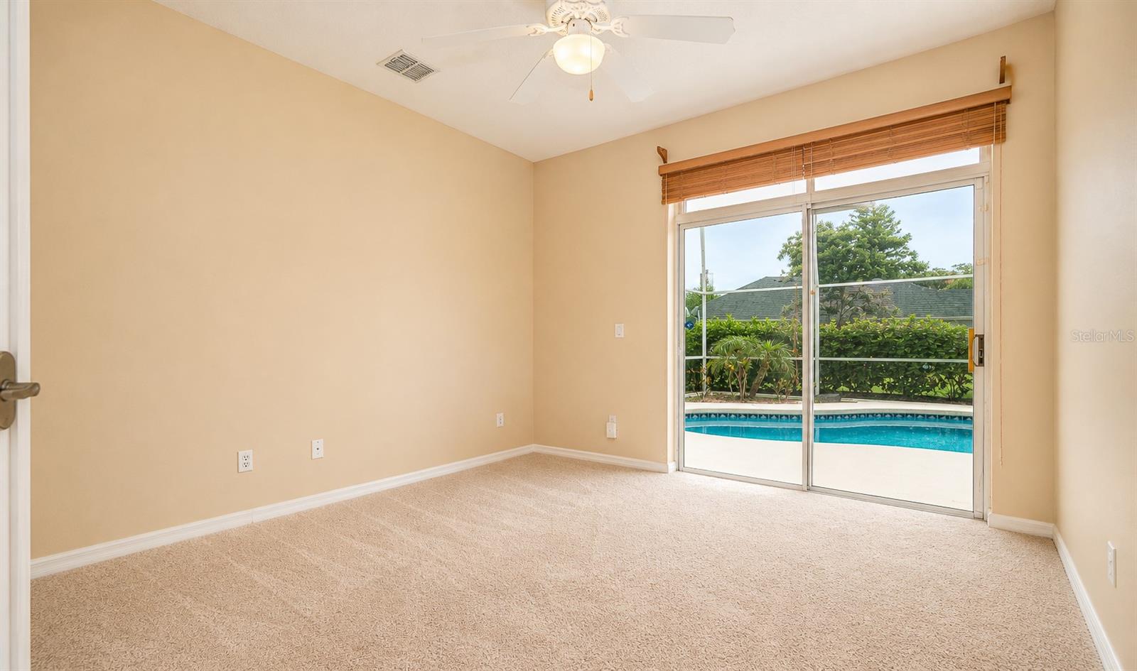 Image 18 of 43 For 357 Fairway Pointe Circle