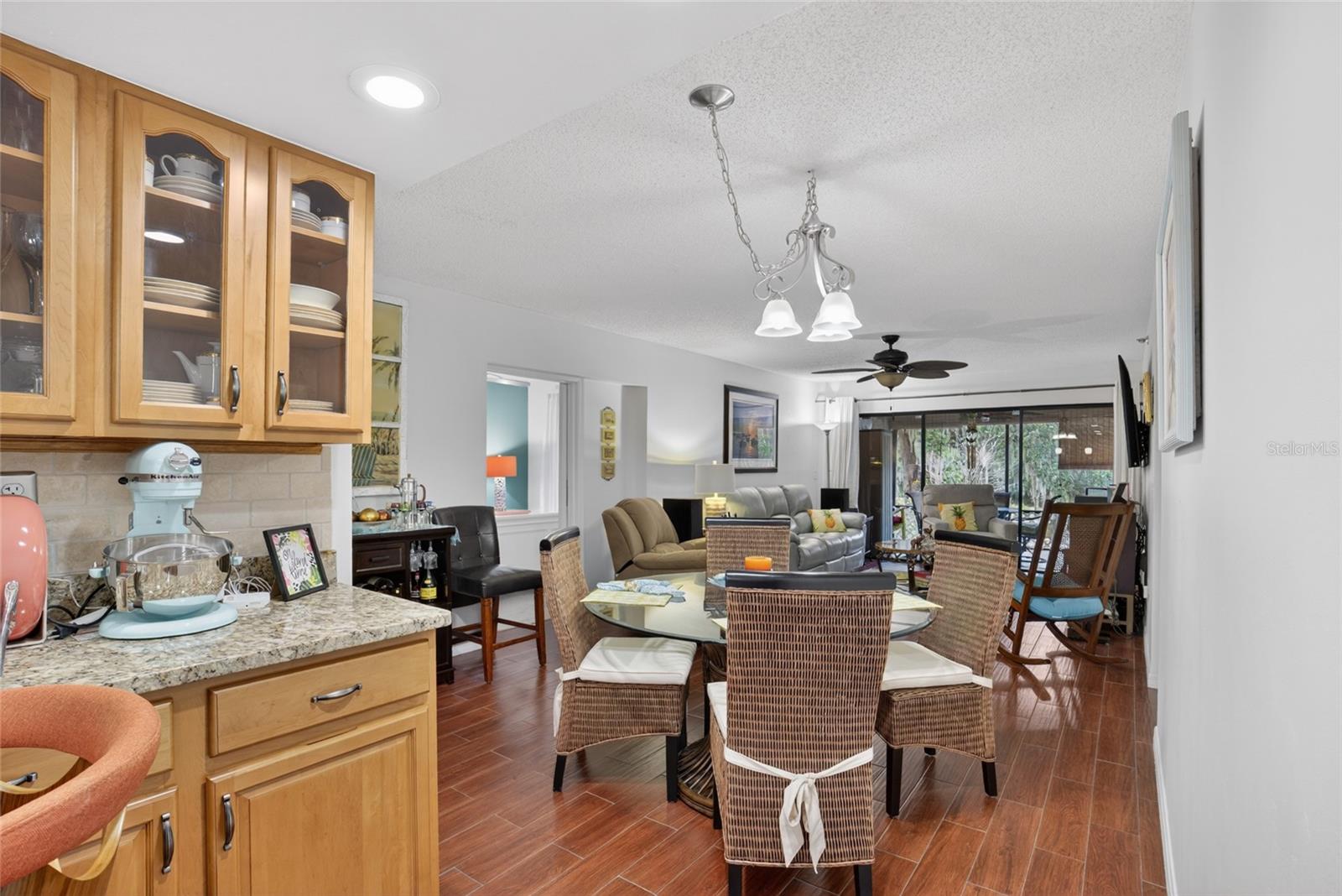 Image 15 of 50 For 1166 Carmel Circle 100