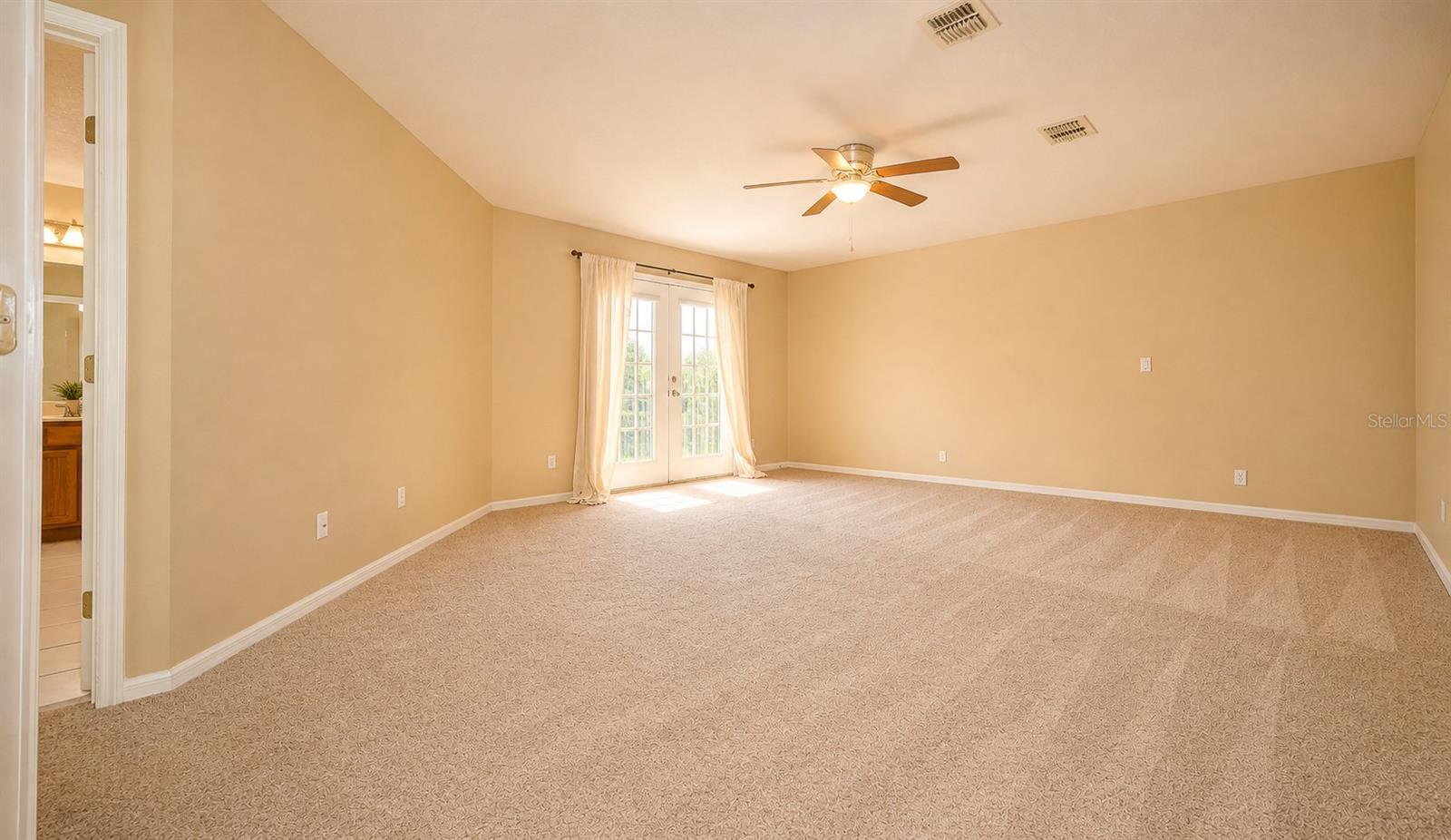Image 24 of 43 For 357 Fairway Pointe Circle