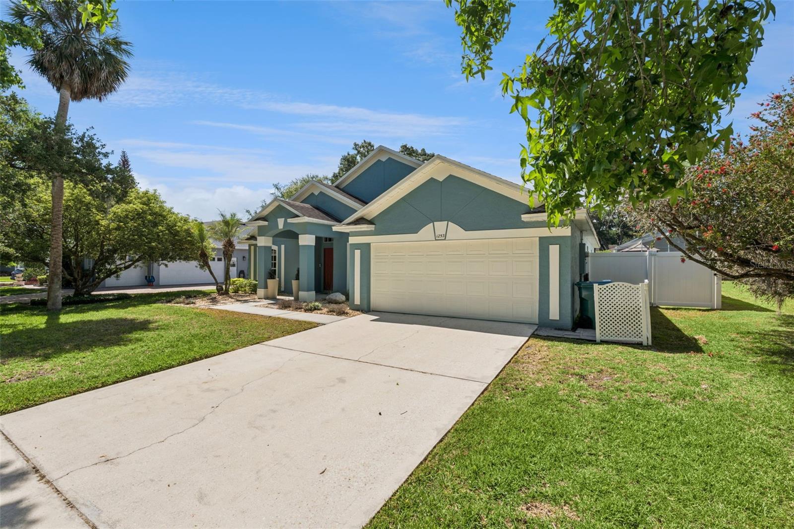 Image 3 of 34 For 1253 Brandy Lake View Circle
