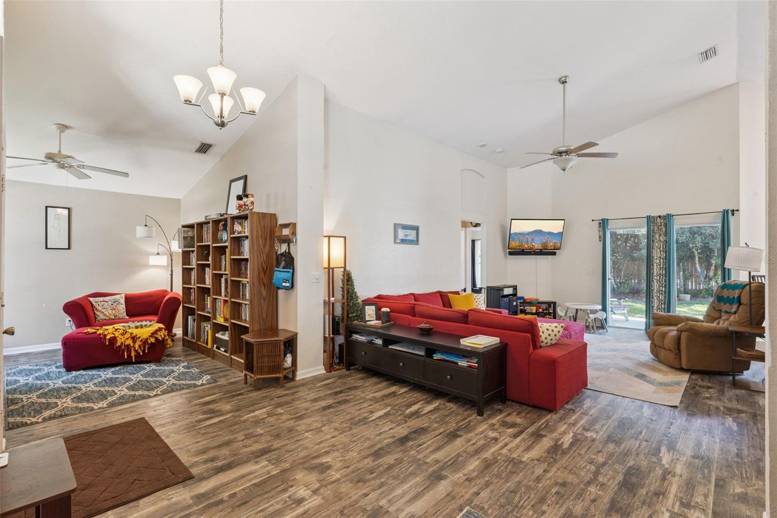 Image 8 of 34 For 1253 Brandy Lake View Circle
