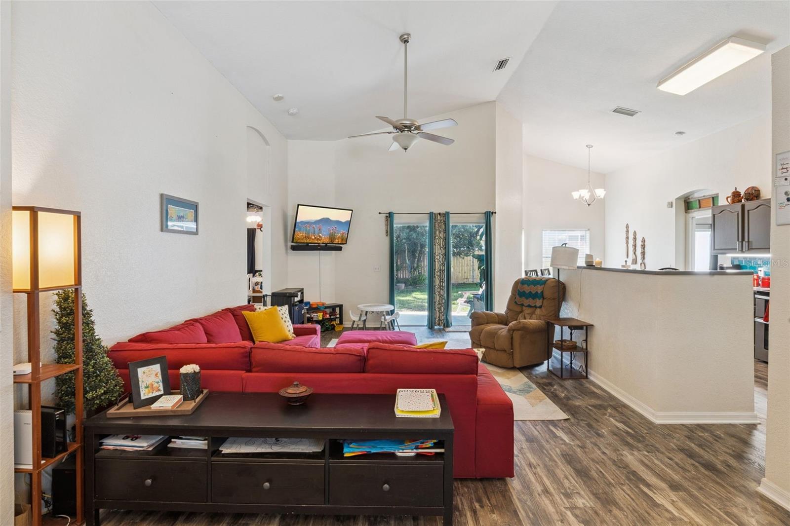 Image 9 of 34 For 1253 Brandy Lake View Circle