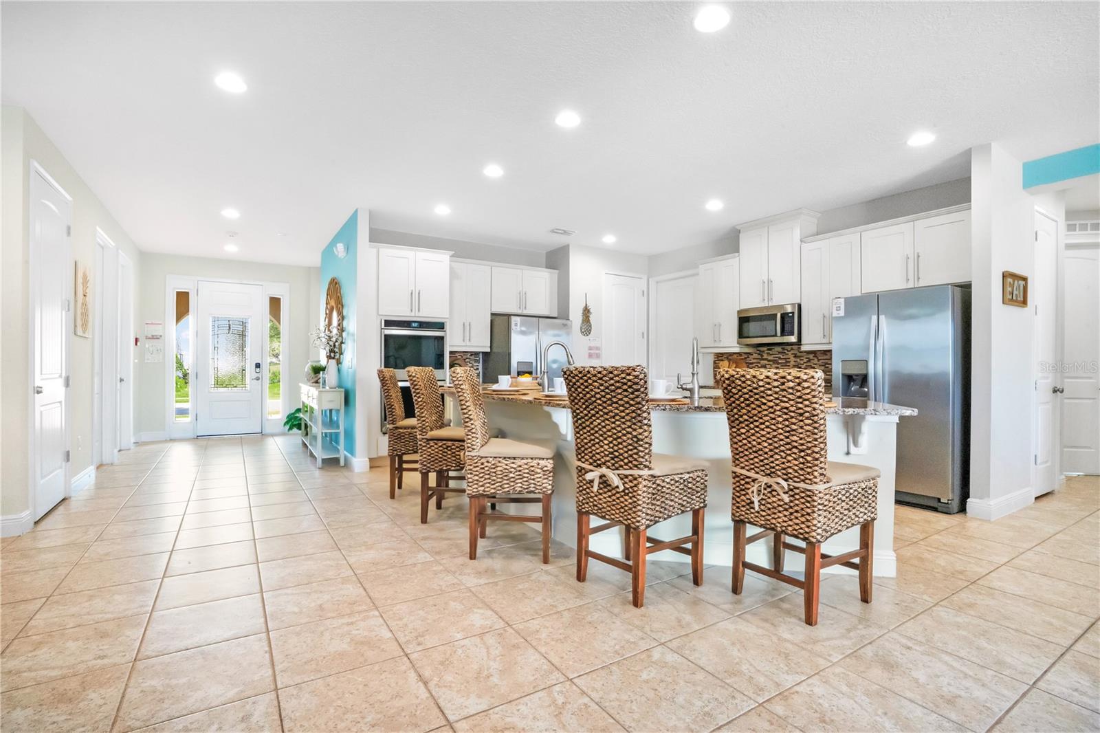 Image 3 of 82 For 7734 Graben Street
