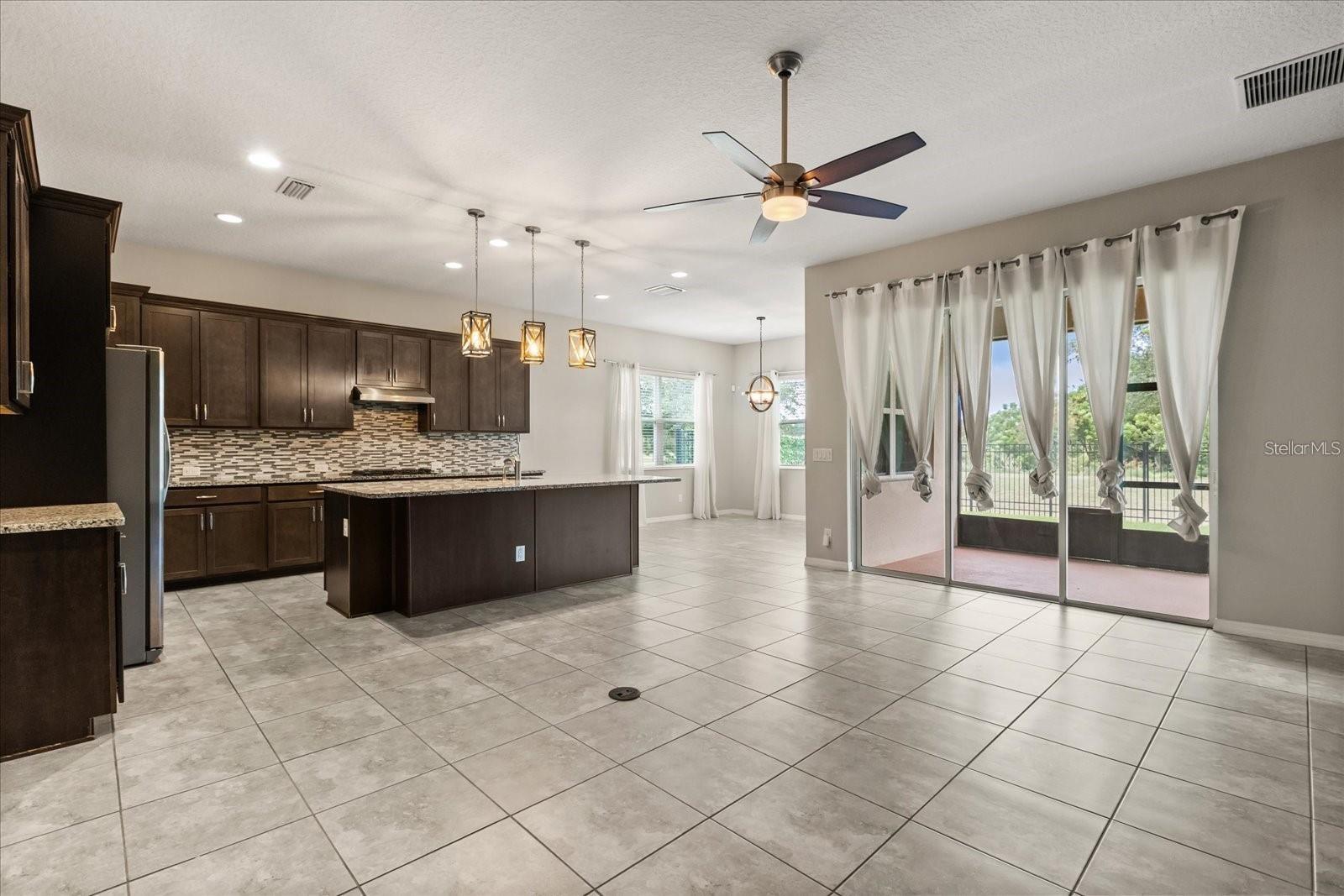 Image 4 of 24 For 1046 Grand Hilltop Drive