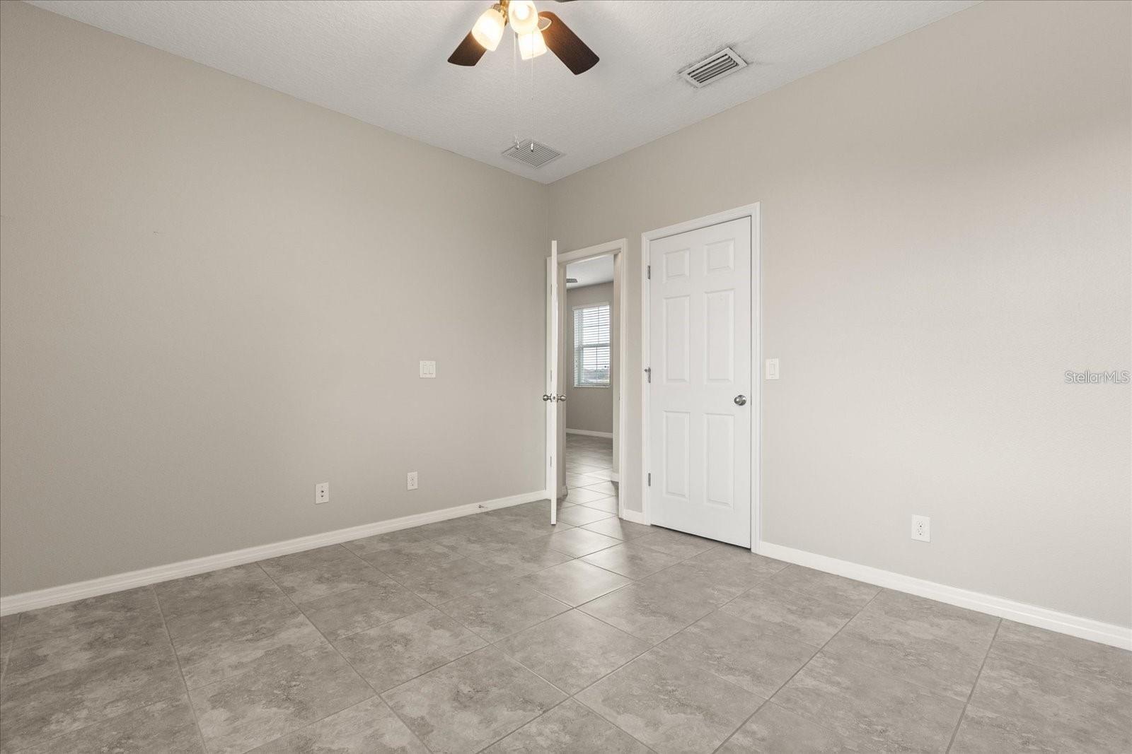 Image 7 of 24 For 1046 Grand Hilltop Drive